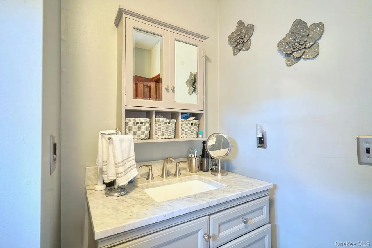 4 Hill Street, Port Jervis, NY, 2 Bedrooms Bedrooms, 4 Rooms Rooms,1 BathroomBathrooms,Residential,For Rent,Hill,0,1024901 4 Hill Street, Port Jervis, NY, 2 Bedrooms Bedrooms, 4 Rooms Rooms,1 BathroomBathrooms,Residential,For Rent,Hill,0,1024901