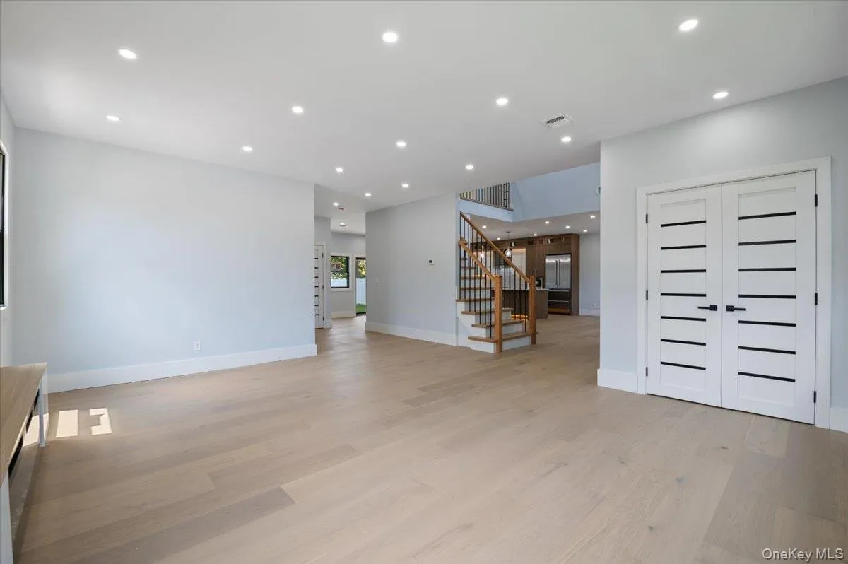 517 Corral Run, Hempstead, NY, 6 Bedrooms Bedrooms, 12 Rooms Rooms,4 BathroomsBathrooms,Residential,For Rent,Corral,0,1024905 517 Corral Run, Hempstead, NY, 6 Bedrooms Bedrooms, 12 Rooms Rooms,4 BathroomsBathrooms,Residential,For Rent,Corral,0,1024905
