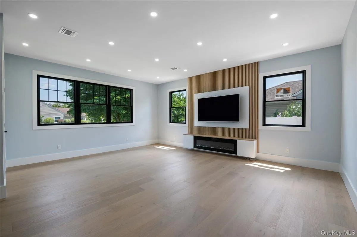517 Corral Run, Hempstead, NY, 6 Bedrooms Bedrooms, 12 Rooms Rooms,4 BathroomsBathrooms,Residential,For Rent,Corral,0,1024905 517 Corral Run, Hempstead, NY, 6 Bedrooms Bedrooms, 12 Rooms Rooms,4 BathroomsBathrooms,Residential,For Rent,Corral,0,1024905