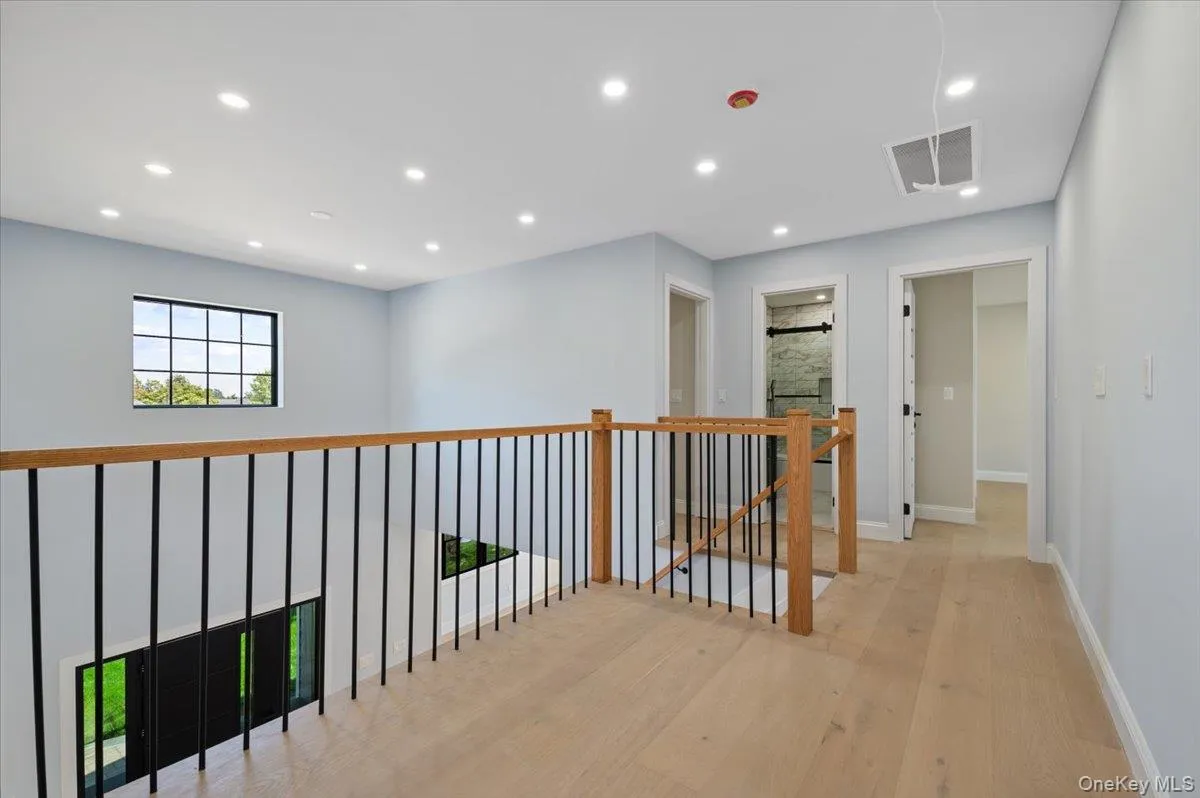 517 Corral Run, Hempstead, NY, 6 Bedrooms Bedrooms, 12 Rooms Rooms,4 BathroomsBathrooms,Residential,For Rent,Corral,0,1024905 517 Corral Run, Hempstead, NY, 6 Bedrooms Bedrooms, 12 Rooms Rooms,4 BathroomsBathrooms,Residential,For Rent,Corral,0,1024905
