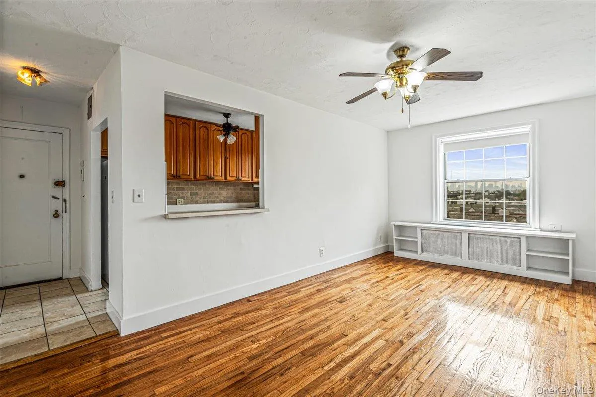 30-15 Hobart Street, New York, NY, 2 Bedrooms Bedrooms, 4 Rooms Rooms,1 BathroomBathrooms,Residential,For Rent,Hobart,0,1024910 30-15 Hobart Street, New York, NY, 2 Bedrooms Bedrooms, 4 Rooms Rooms,1 BathroomBathrooms,Residential,For Rent,Hobart,0,1024910