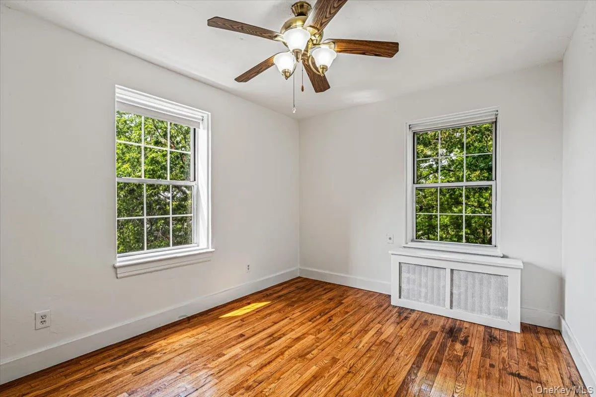 30-15 Hobart Street, New York, NY, 2 Bedrooms Bedrooms, 4 Rooms Rooms,1 BathroomBathrooms,Residential,For Rent,Hobart,0,1024910 30-15 Hobart Street, New York, NY, 2 Bedrooms Bedrooms, 4 Rooms Rooms,1 BathroomBathrooms,Residential,For Rent,Hobart,0,1024910