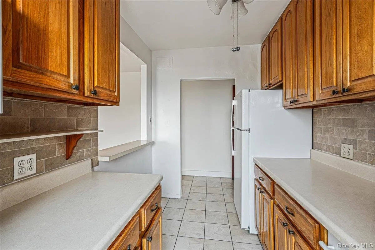30-15 Hobart Street, New York, NY, 2 Bedrooms Bedrooms, 4 Rooms Rooms,1 BathroomBathrooms,Residential,For Rent,Hobart,0,1024910 30-15 Hobart Street, New York, NY, 2 Bedrooms Bedrooms, 4 Rooms Rooms,1 BathroomBathrooms,Residential,For Rent,Hobart,0,1024910