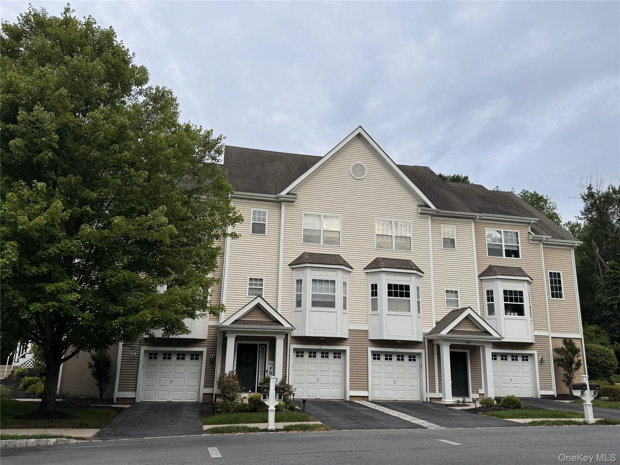 54 Fairways Drive, Middletown, NY, 2 Bedrooms Bedrooms, 5 Rooms Rooms,2 BathroomsBathrooms,Residential Lease,For Rent,Fairways,0,1024919 54 Fairways Drive, Middletown, NY, 2 Bedrooms Bedrooms, 5 Rooms Rooms,2 BathroomsBathrooms,Residential Lease,For Rent,Fairways,0,1024919