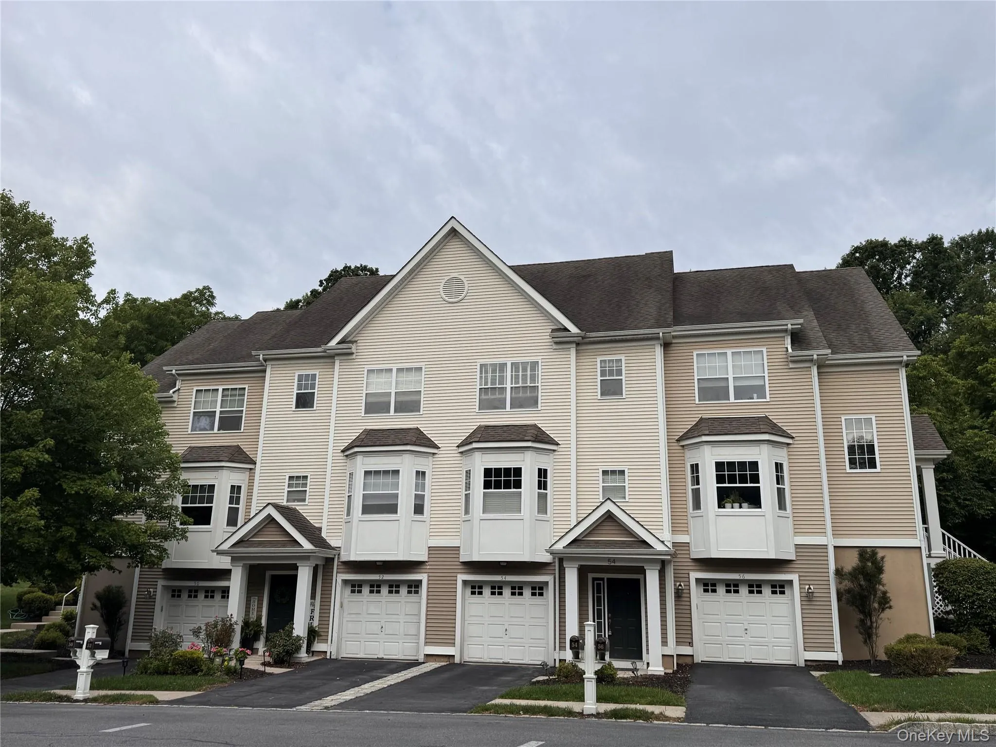 54 Fairways Drive, Middletown, NY, 2 Bedrooms Bedrooms, 5 Rooms Rooms,2 BathroomsBathrooms,Residential Lease,For Rent,Fairways,0,1024919 54 Fairways Drive, Middletown, NY, 2 Bedrooms Bedrooms, 5 Rooms Rooms,2 BathroomsBathrooms,Residential Lease,For Rent,Fairways,0,1024919