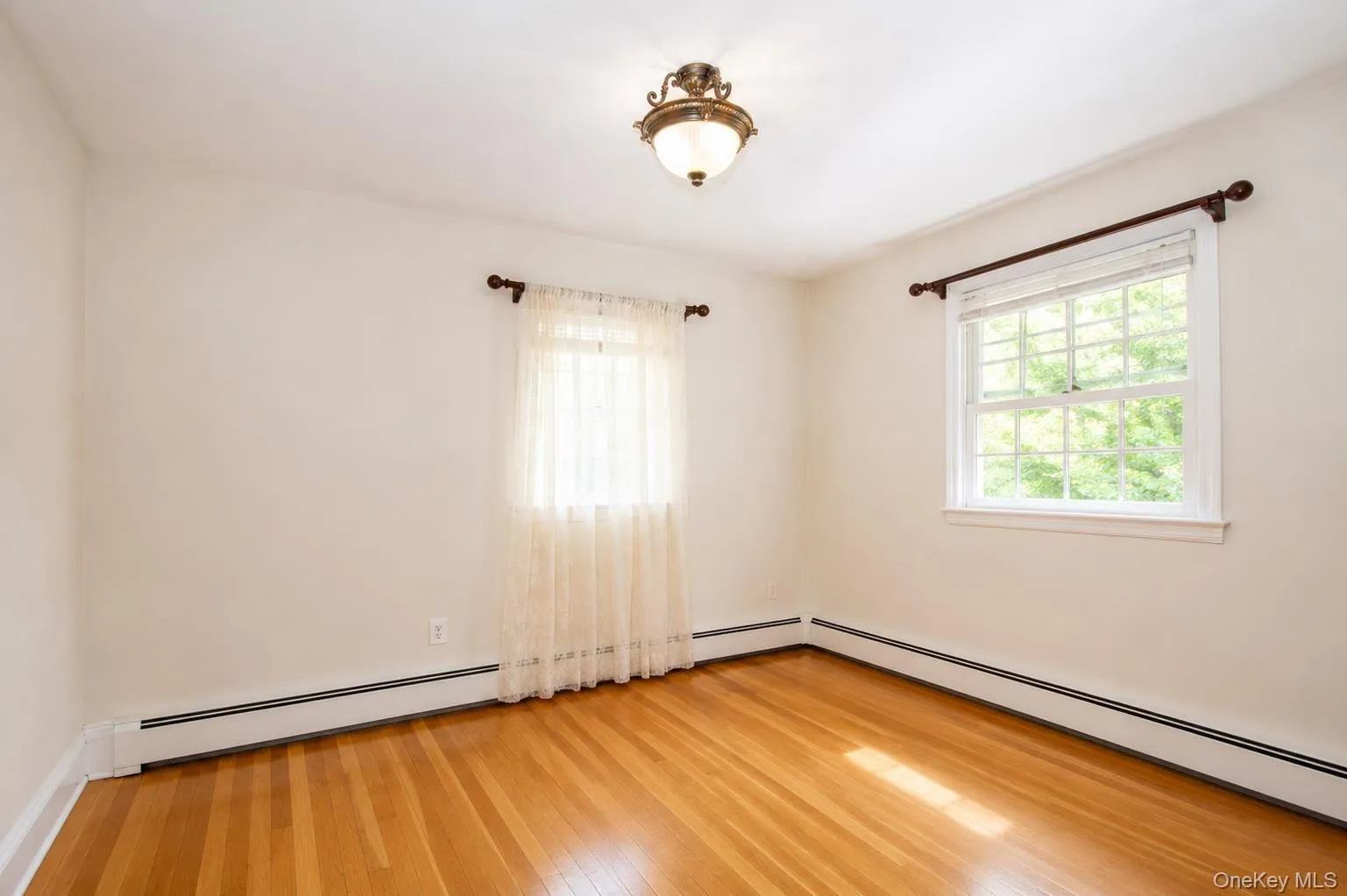 12 Princeton Drive, Huntington, NY, 5 Bedrooms Bedrooms, 7 Rooms Rooms,2 BathroomsBathrooms,Residential,For Rent,Princeton,0,1024922 12 Princeton Drive, Huntington, NY, 5 Bedrooms Bedrooms, 7 Rooms Rooms,2 BathroomsBathrooms,Residential,For Rent,Princeton,0,1024922