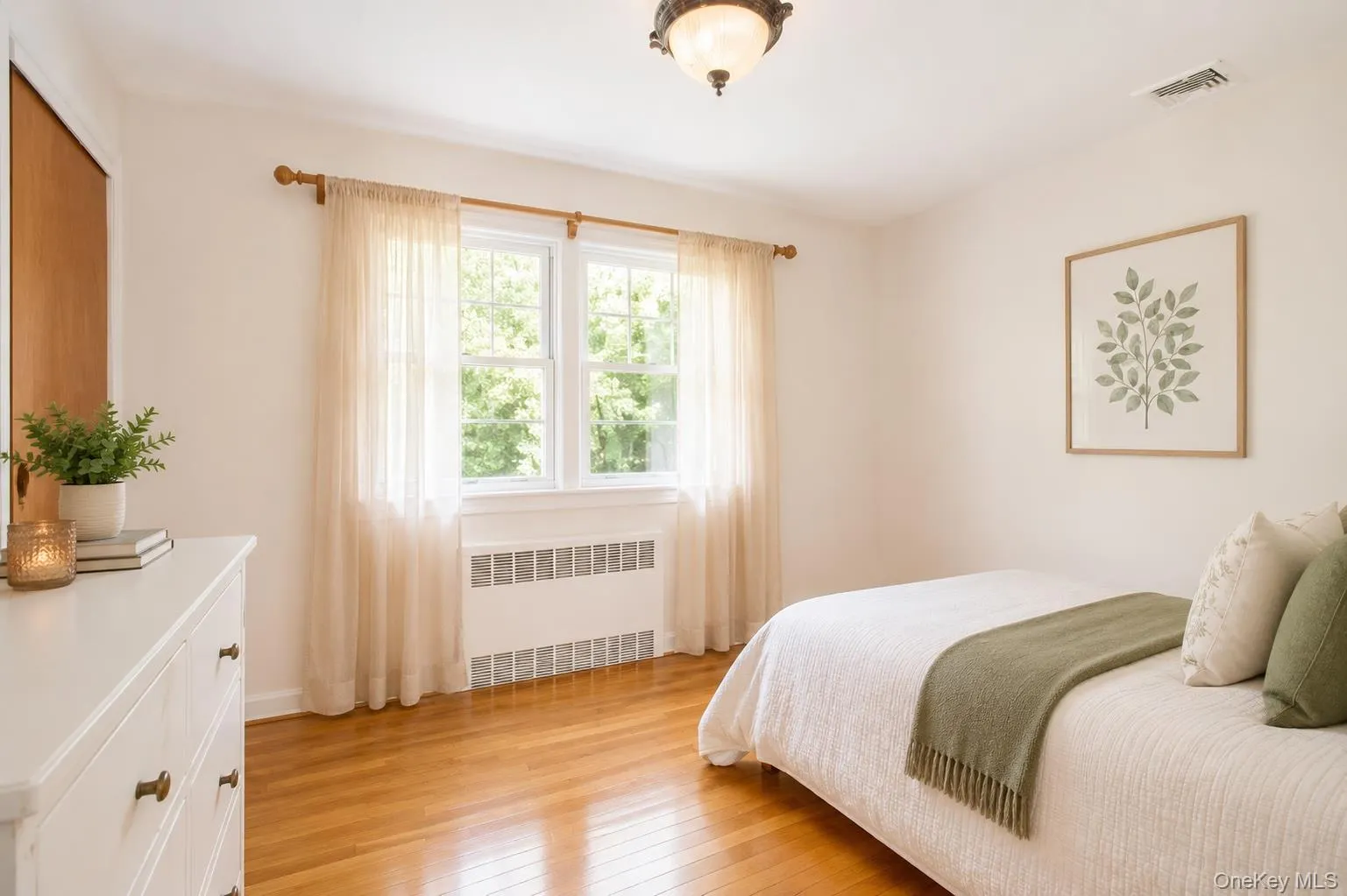 12 Princeton Drive, Huntington, NY, 5 Bedrooms Bedrooms, 7 Rooms Rooms,2 BathroomsBathrooms,Residential,For Rent,Princeton,0,1024922 12 Princeton Drive, Huntington, NY, 5 Bedrooms Bedrooms, 7 Rooms Rooms,2 BathroomsBathrooms,Residential,For Rent,Princeton,0,1024922