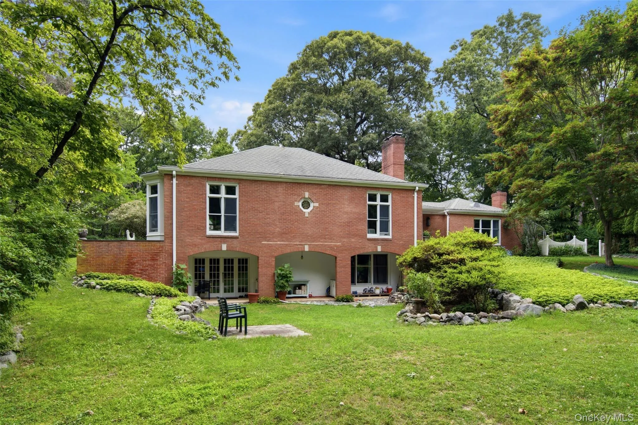 25 Forrest Drive, Huntington, NY, 4 Bedrooms Bedrooms, 9 Rooms Rooms,3 BathroomsBathrooms,Residential,For Rent,Forrest,0,1024926 25 Forrest Drive, Huntington, NY, 4 Bedrooms Bedrooms, 9 Rooms Rooms,3 BathroomsBathrooms,Residential,For Rent,Forrest,0,1024926