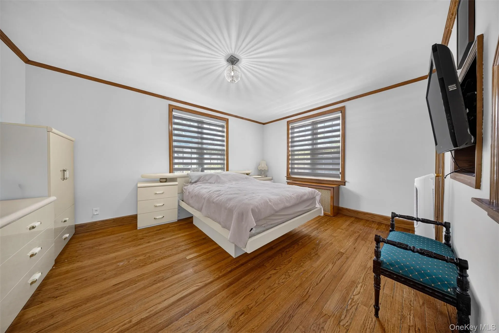 186-32 Avon Road, New York, NY, 6 Bedrooms Bedrooms, 15 Rooms Rooms,2 BathroomsBathrooms,Residential,For Rent,Avon,0,1024930 186-32 Avon Road, New York, NY, 6 Bedrooms Bedrooms, 15 Rooms Rooms,2 BathroomsBathrooms,Residential,For Rent,Avon,0,1024930