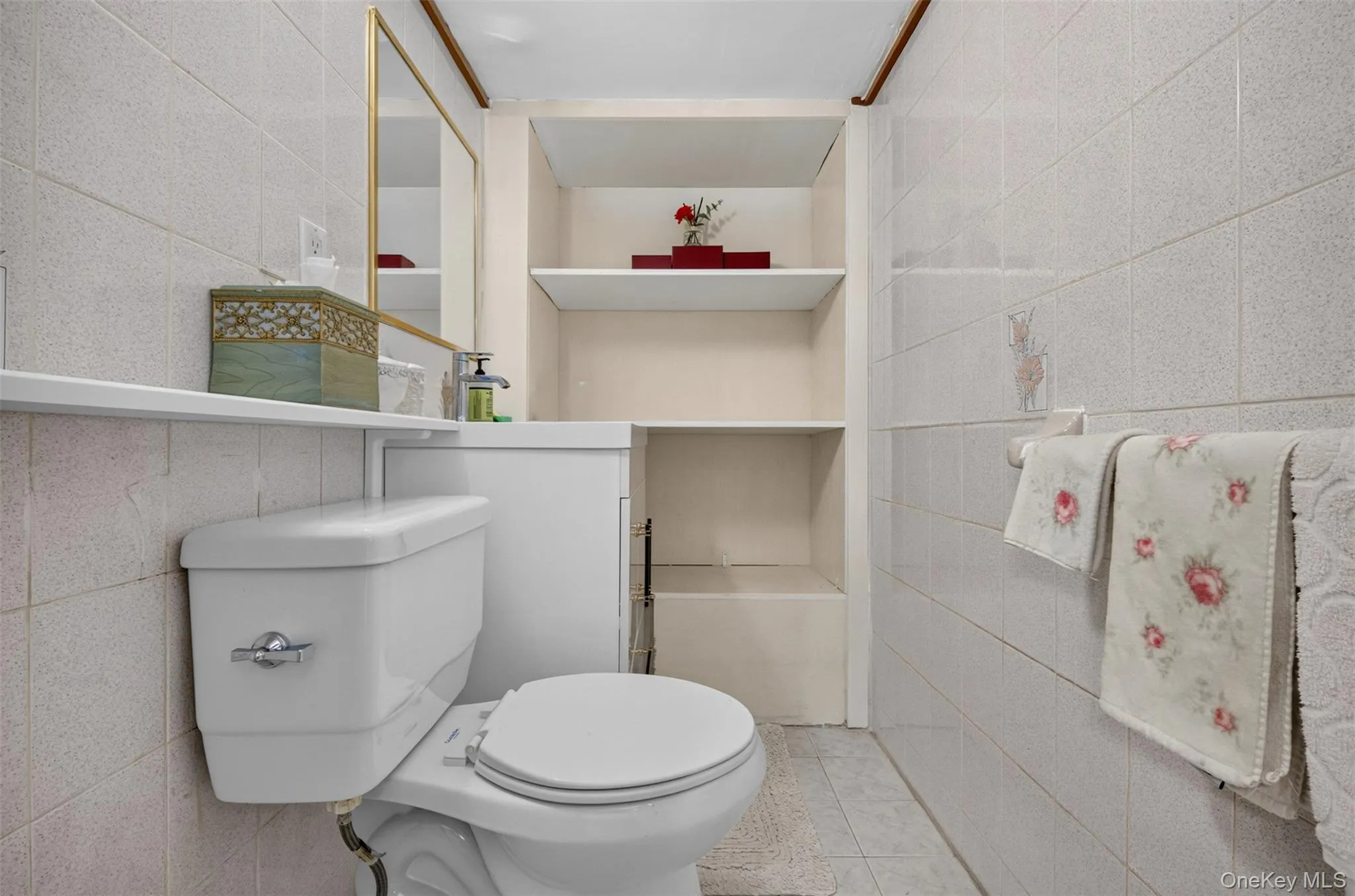 186-32 Avon Road, New York, NY, 6 Bedrooms Bedrooms, 15 Rooms Rooms,2 BathroomsBathrooms,Residential,For Rent,Avon,0,1024930 186-32 Avon Road, New York, NY, 6 Bedrooms Bedrooms, 15 Rooms Rooms,2 BathroomsBathrooms,Residential,For Rent,Avon,0,1024930
