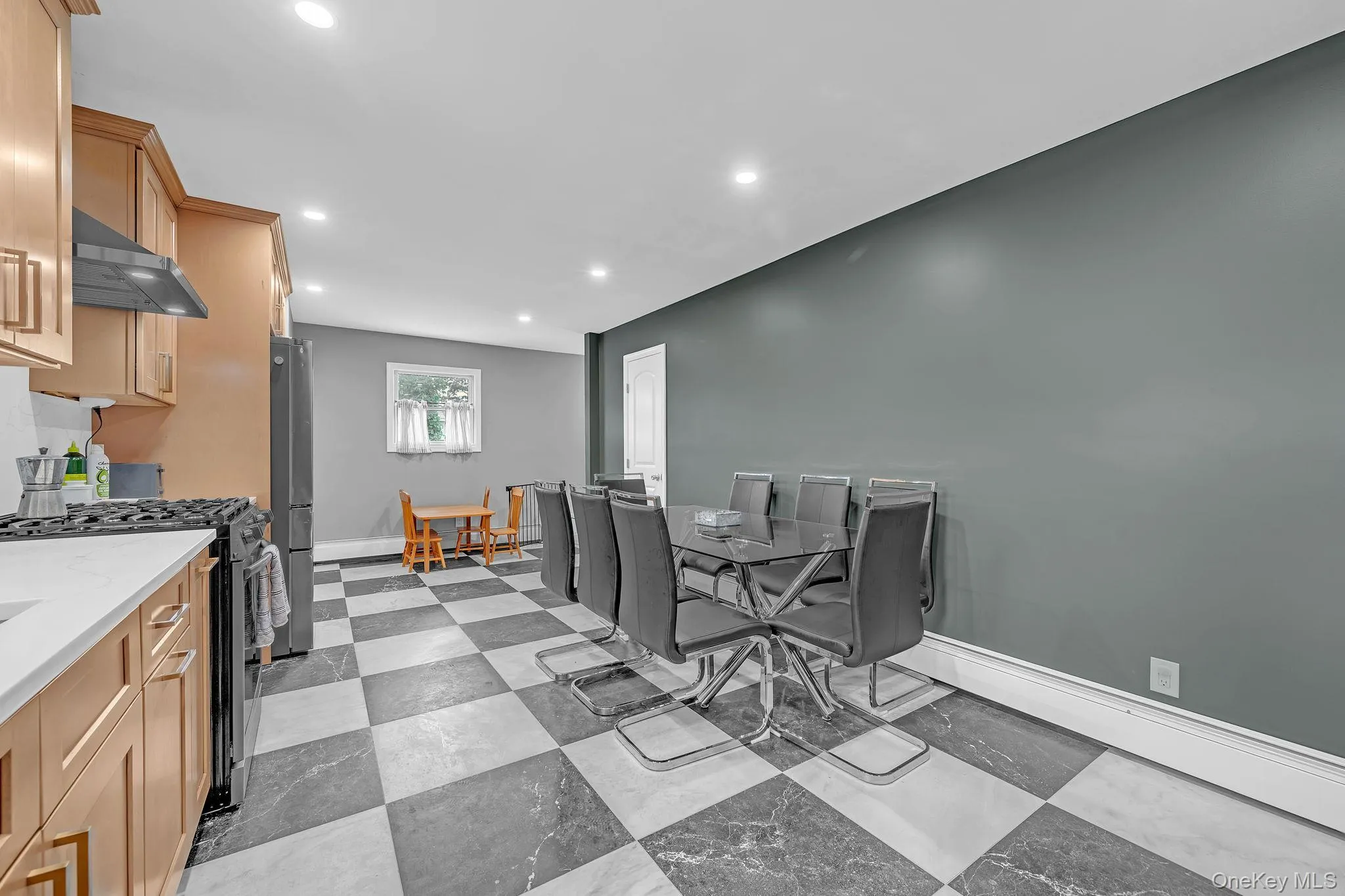 93 Overton Street, Babylon, NY, 3 Bedrooms Bedrooms, 7 Rooms Rooms,2 BathroomsBathrooms,Residential,For Rent,Overton,0,1024934 93 Overton Street, Babylon, NY, 3 Bedrooms Bedrooms, 7 Rooms Rooms,2 BathroomsBathrooms,Residential,For Rent,Overton,0,1024934