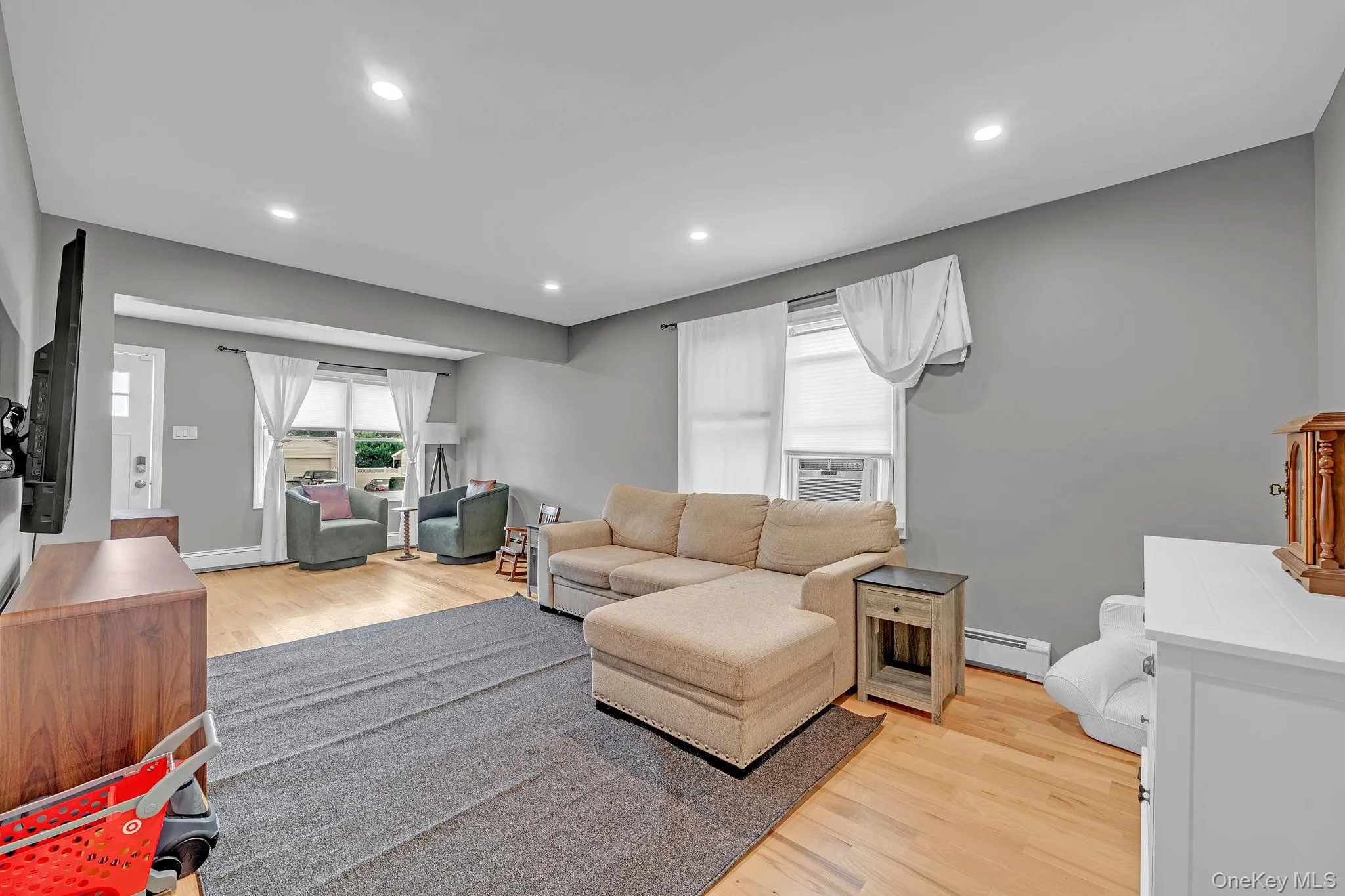93 Overton Street, Babylon, NY, 3 Bedrooms Bedrooms, 7 Rooms Rooms,2 BathroomsBathrooms,Residential,For Rent,Overton,0,1024934 93 Overton Street, Babylon, NY, 3 Bedrooms Bedrooms, 7 Rooms Rooms,2 BathroomsBathrooms,Residential,For Rent,Overton,0,1024934