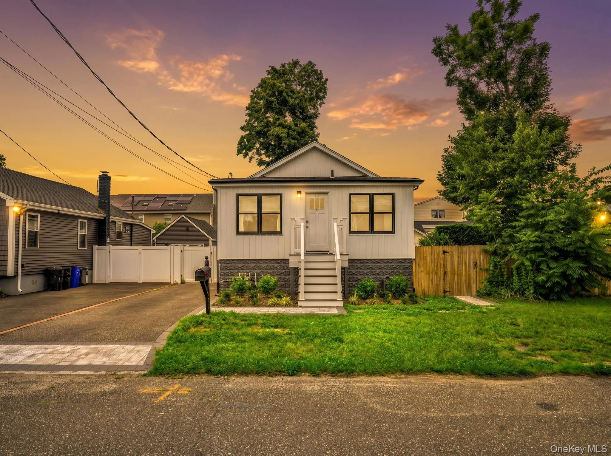 93 Overton Street, Babylon, NY, 3 Bedrooms Bedrooms, 7 Rooms Rooms,2 BathroomsBathrooms,Residential,For Rent,Overton,0,1024934 93 Overton Street, Babylon, NY, 3 Bedrooms Bedrooms, 7 Rooms Rooms,2 BathroomsBathrooms,Residential,For Rent,Overton,0,1024934