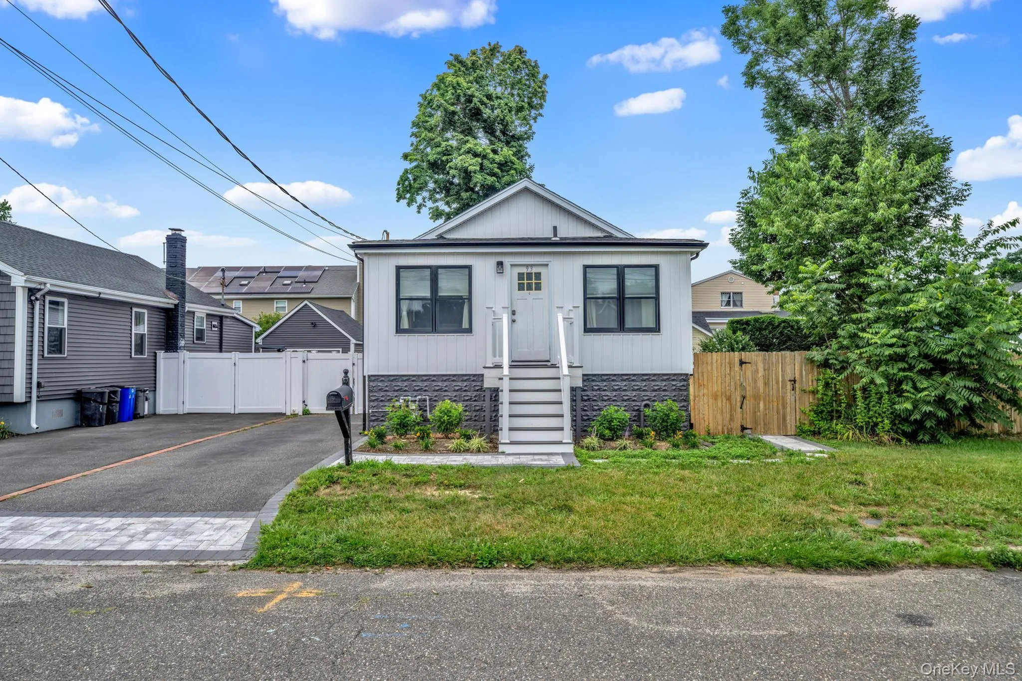 93 Overton Street, Babylon, NY, 3 Bedrooms Bedrooms, 7 Rooms Rooms,2 BathroomsBathrooms,Residential,For Rent,Overton,0,1024934 93 Overton Street, Babylon, NY, 3 Bedrooms Bedrooms, 7 Rooms Rooms,2 BathroomsBathrooms,Residential,For Rent,Overton,0,1024934