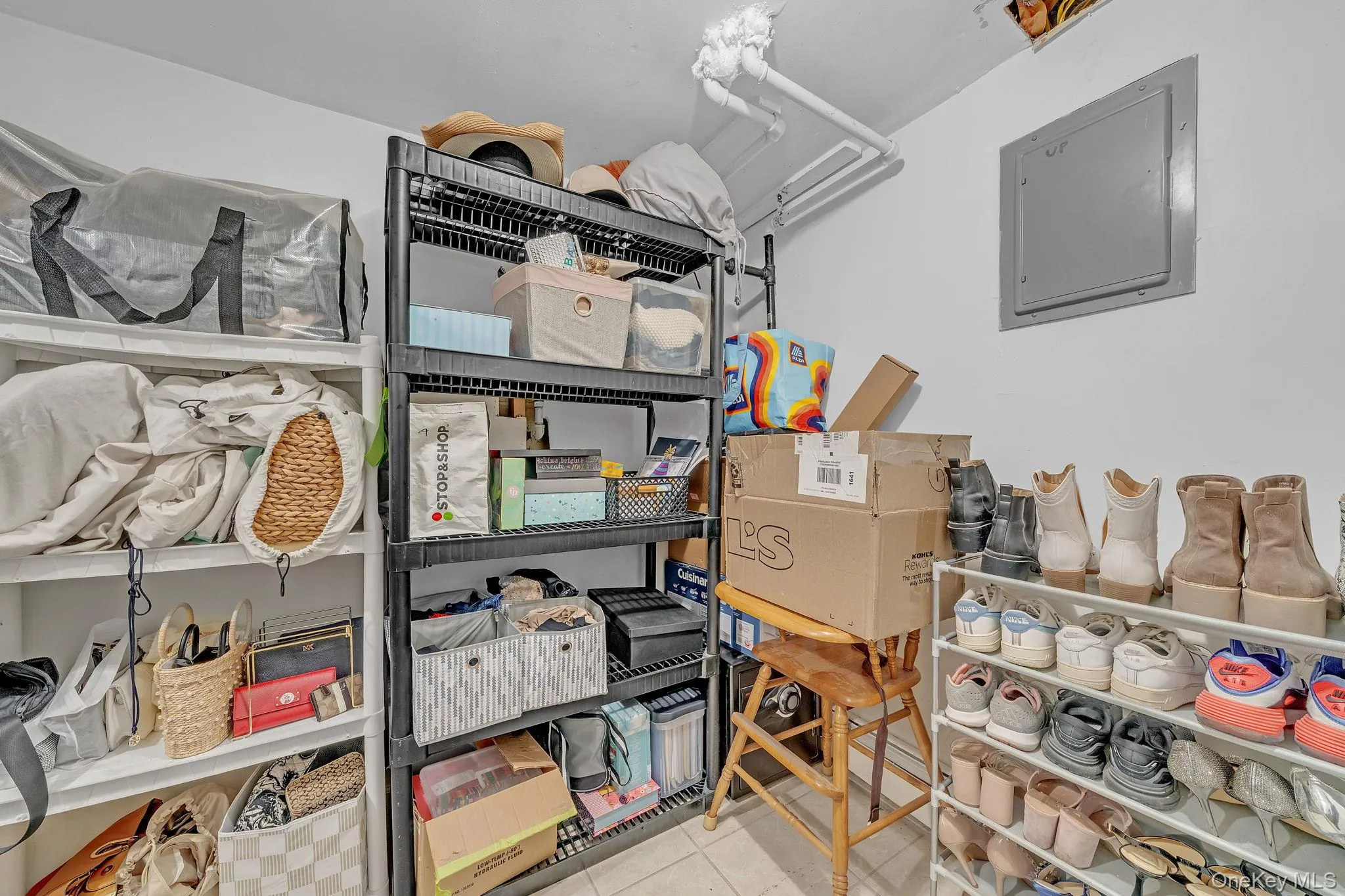 93 Overton Street, Babylon, NY, 3 Bedrooms Bedrooms, 7 Rooms Rooms,2 BathroomsBathrooms,Residential,For Rent,Overton,0,1024934 93 Overton Street, Babylon, NY, 3 Bedrooms Bedrooms, 7 Rooms Rooms,2 BathroomsBathrooms,Residential,For Rent,Overton,0,1024934
