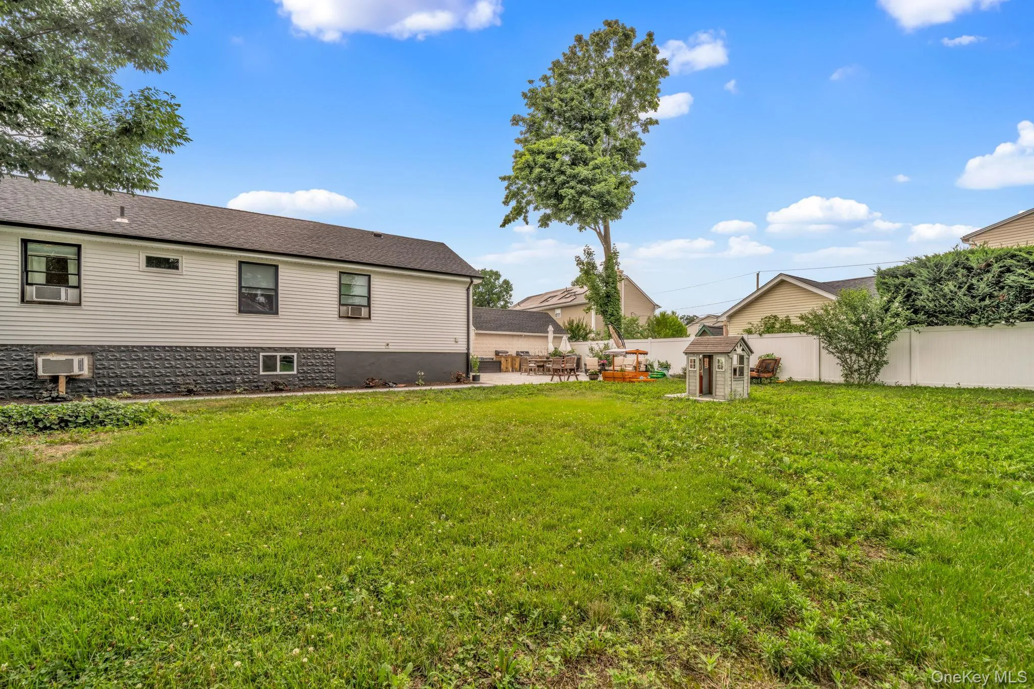 93 Overton Street, Babylon, NY, 3 Bedrooms Bedrooms, 7 Rooms Rooms,2 BathroomsBathrooms,Residential,For Rent,Overton,0,1024934 93 Overton Street, Babylon, NY, 3 Bedrooms Bedrooms, 7 Rooms Rooms,2 BathroomsBathrooms,Residential,For Rent,Overton,0,1024934
