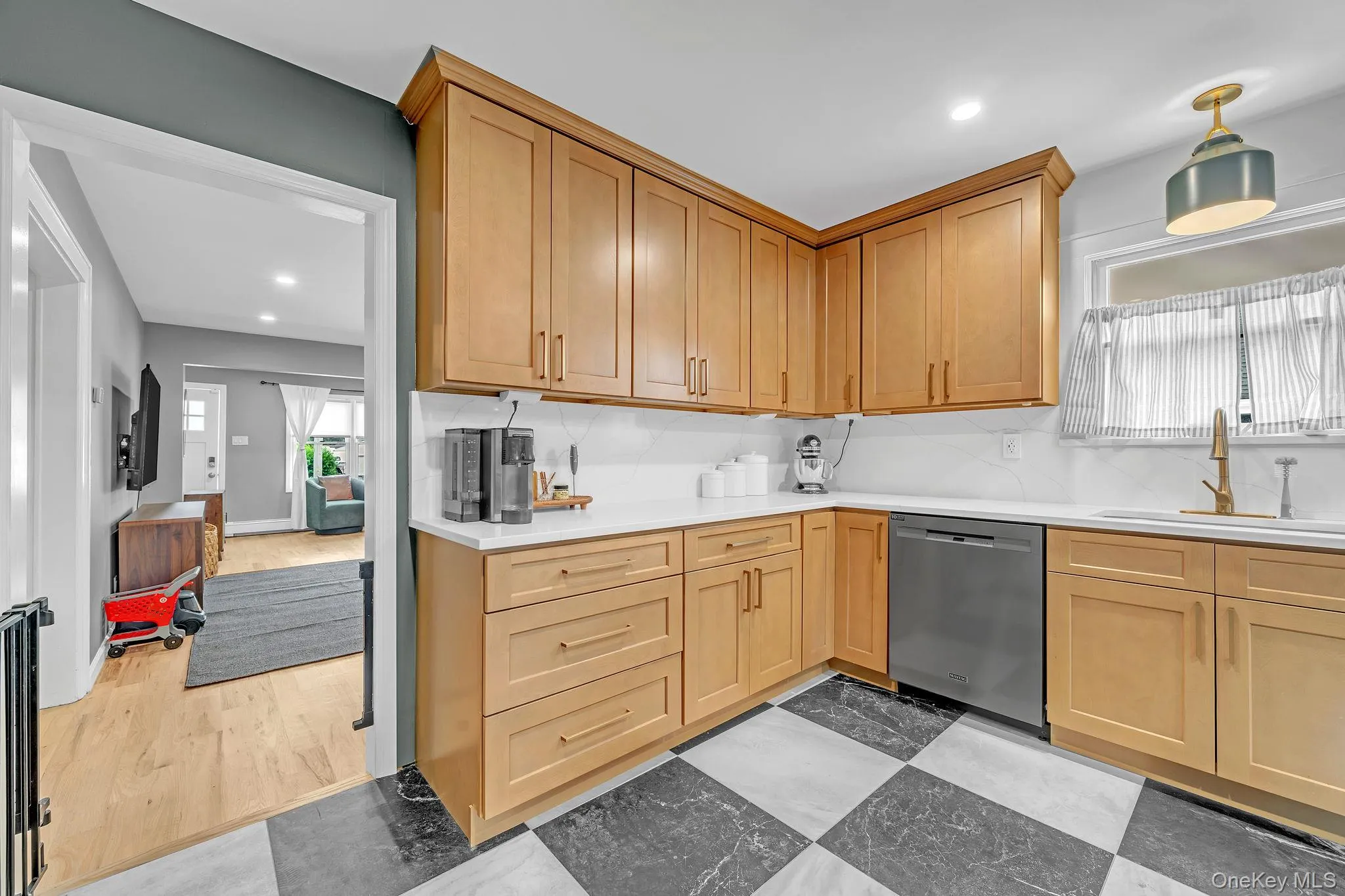 93 Overton Street, Babylon, NY, 3 Bedrooms Bedrooms, 7 Rooms Rooms,2 BathroomsBathrooms,Residential,For Rent,Overton,0,1024934 93 Overton Street, Babylon, NY, 3 Bedrooms Bedrooms, 7 Rooms Rooms,2 BathroomsBathrooms,Residential,For Rent,Overton,0,1024934