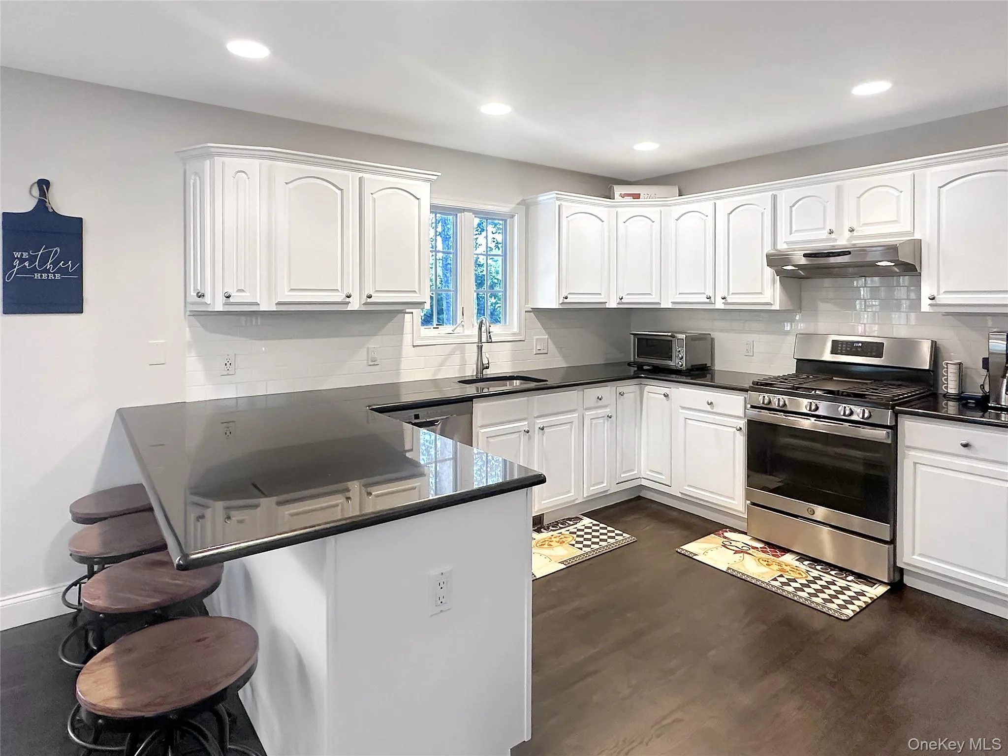 5765 Bergen Avenue, Southold, NY, 4 Bedrooms Bedrooms, 8 Rooms Rooms,3 BathroomsBathrooms,Residential Lease,For Rent,Bergen,0,1024939 5765 Bergen Avenue, Southold, NY, 4 Bedrooms Bedrooms, 8 Rooms Rooms,3 BathroomsBathrooms,Residential Lease,For Rent,Bergen,0,1024939
