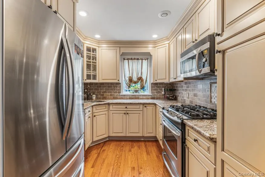 8617 253rd Street, New York, NY, 4 Bedrooms Bedrooms, 7 Rooms Rooms,2 BathroomsBathrooms,Residential,For Rent,253rd,0,1024945 8617 253rd Street, New York, NY, 4 Bedrooms Bedrooms, 7 Rooms Rooms,2 BathroomsBathrooms,Residential,For Rent,253rd,0,1024945