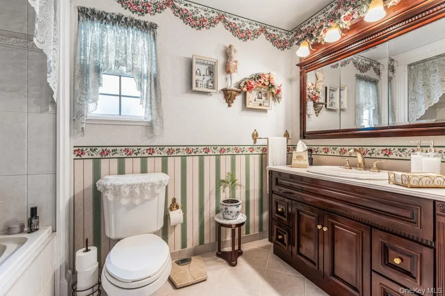 8617 253rd Street, New York, NY, 4 Bedrooms Bedrooms, 7 Rooms Rooms,2 BathroomsBathrooms,Residential,For Rent,253rd,0,1024945 8617 253rd Street, New York, NY, 4 Bedrooms Bedrooms, 7 Rooms Rooms,2 BathroomsBathrooms,Residential,For Rent,253rd,0,1024945