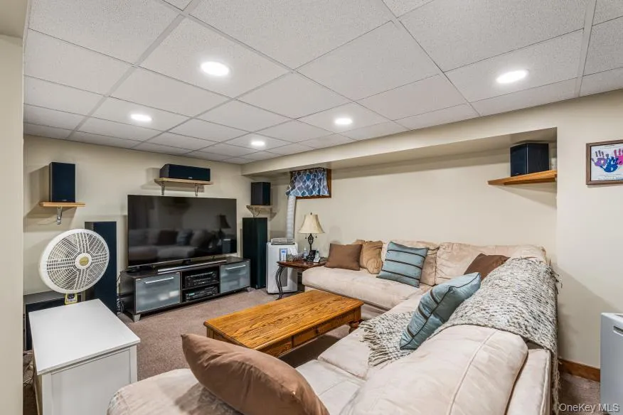 8617 253rd Street, New York, NY, 4 Bedrooms Bedrooms, 7 Rooms Rooms,2 BathroomsBathrooms,Residential,For Rent,253rd,0,1024945 8617 253rd Street, New York, NY, 4 Bedrooms Bedrooms, 7 Rooms Rooms,2 BathroomsBathrooms,Residential,For Rent,253rd,0,1024945