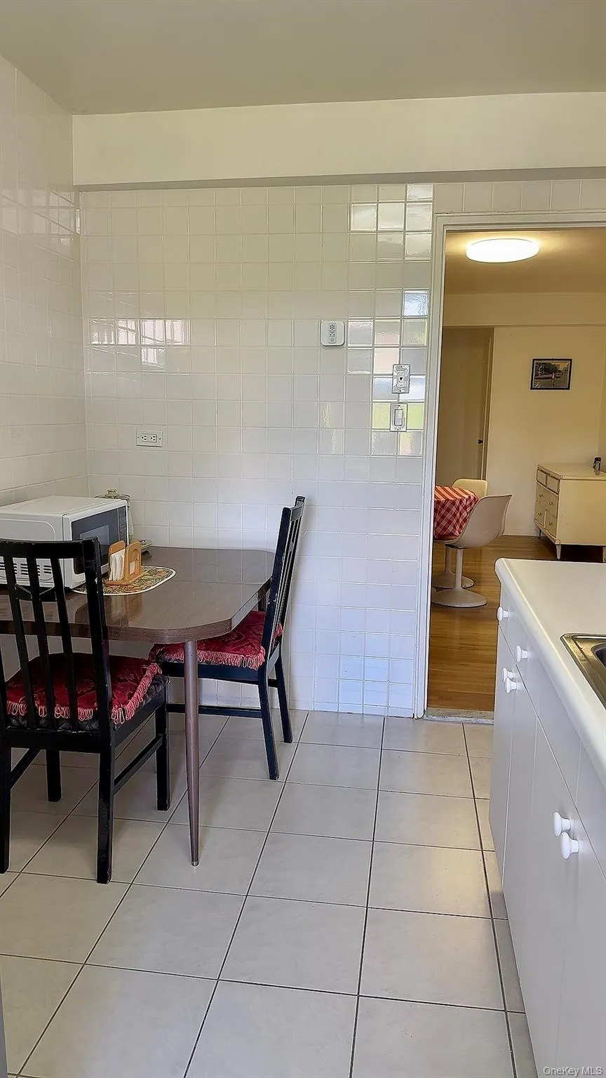 140-21 31st Rd, New York, NY, 1 Bedroom Bedrooms, 4 Rooms Rooms,1 BathroomBathrooms,Residential,For Rent,31st Rd,0,1024948 140-21 31st Rd, New York, NY, 1 Bedroom Bedrooms, 4 Rooms Rooms,1 BathroomBathrooms,Residential,For Rent,31st Rd,0,1024948