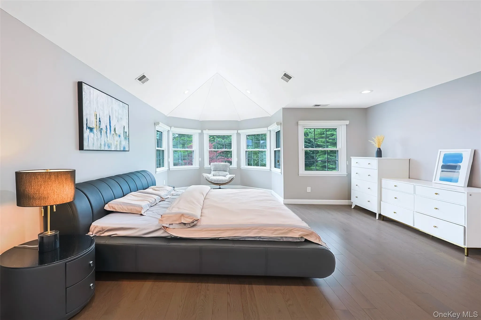 8 Parkview Drive, Oyster Bay, NY, 5 Bedrooms Bedrooms, 10 Rooms Rooms,5 BathroomsBathrooms,Residential,For Rent,Parkview,0,1024949 8 Parkview Drive, Oyster Bay, NY, 5 Bedrooms Bedrooms, 10 Rooms Rooms,5 BathroomsBathrooms,Residential,For Rent,Parkview,0,1024949