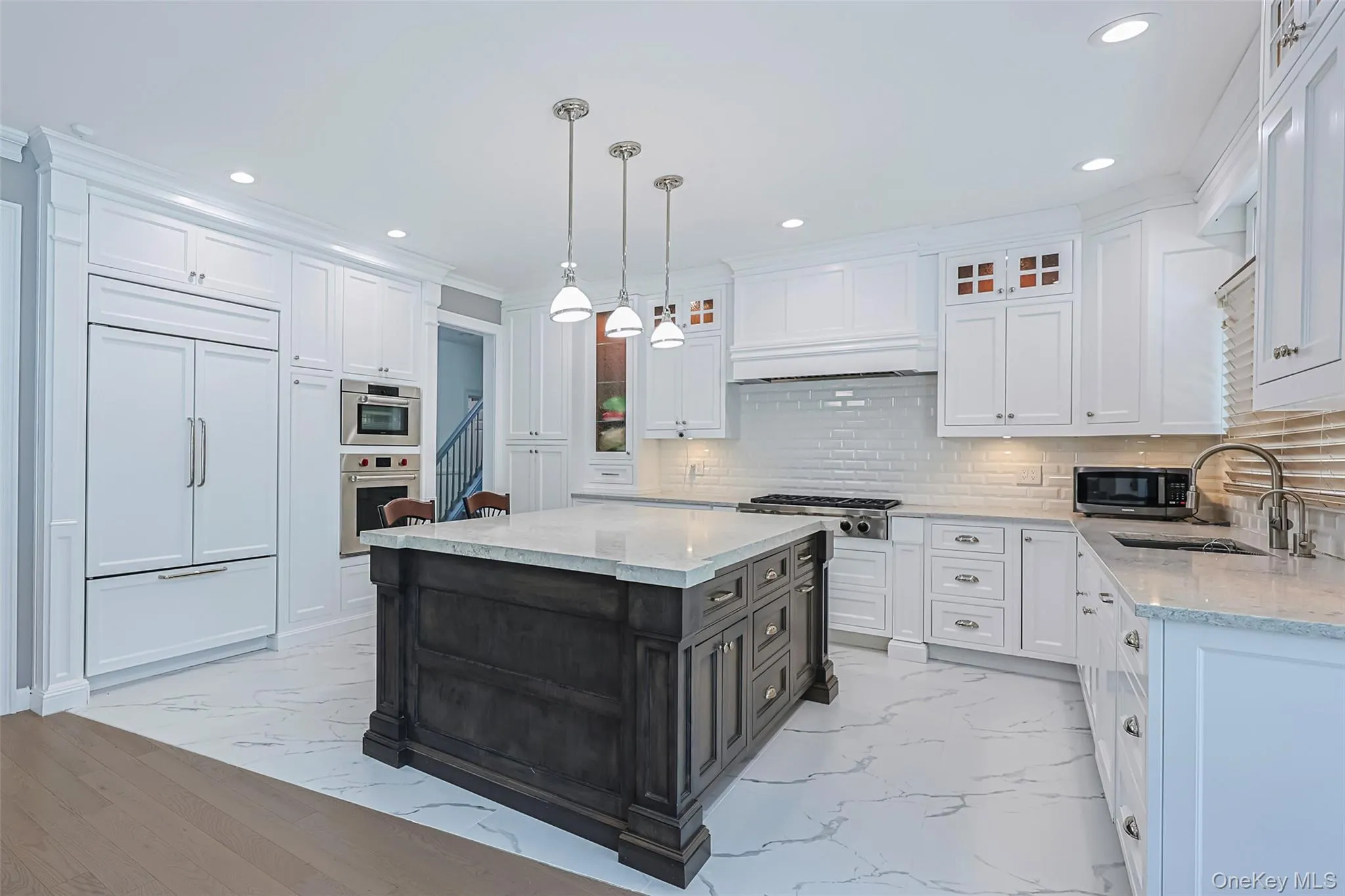 8 Parkview Drive, Oyster Bay, NY, 5 Bedrooms Bedrooms, 10 Rooms Rooms,5 BathroomsBathrooms,Residential,For Rent,Parkview,0,1024949 8 Parkview Drive, Oyster Bay, NY, 5 Bedrooms Bedrooms, 10 Rooms Rooms,5 BathroomsBathrooms,Residential,For Rent,Parkview,0,1024949