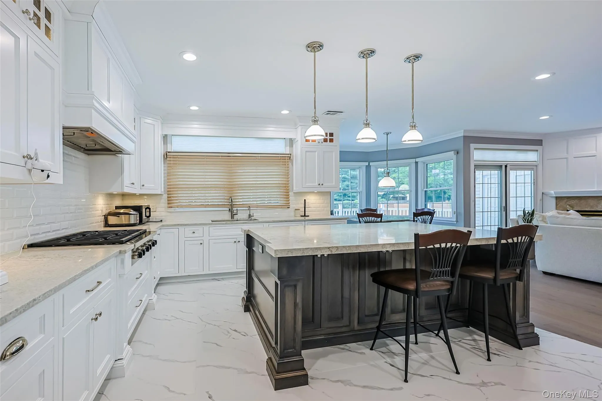 8 Parkview Drive, Oyster Bay, NY, 5 Bedrooms Bedrooms, 10 Rooms Rooms,5 BathroomsBathrooms,Residential,For Rent,Parkview,0,1024949 8 Parkview Drive, Oyster Bay, NY, 5 Bedrooms Bedrooms, 10 Rooms Rooms,5 BathroomsBathrooms,Residential,For Rent,Parkview,0,1024949