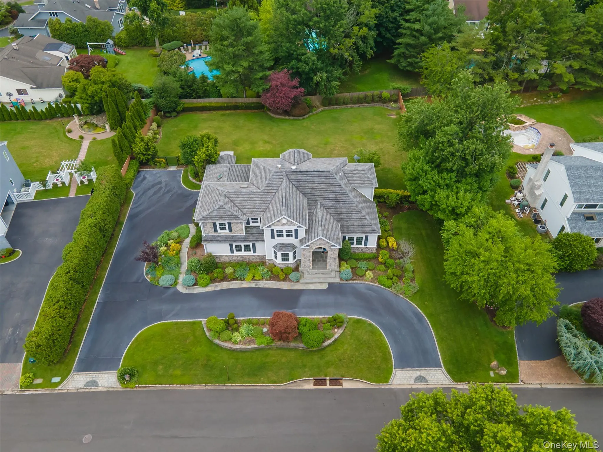 8 Parkview Drive, Oyster Bay, NY, 5 Bedrooms Bedrooms, 10 Rooms Rooms,5 BathroomsBathrooms,Residential,For Rent,Parkview,0,1024949 8 Parkview Drive, Oyster Bay, NY, 5 Bedrooms Bedrooms, 10 Rooms Rooms,5 BathroomsBathrooms,Residential,For Rent,Parkview,0,1024949
