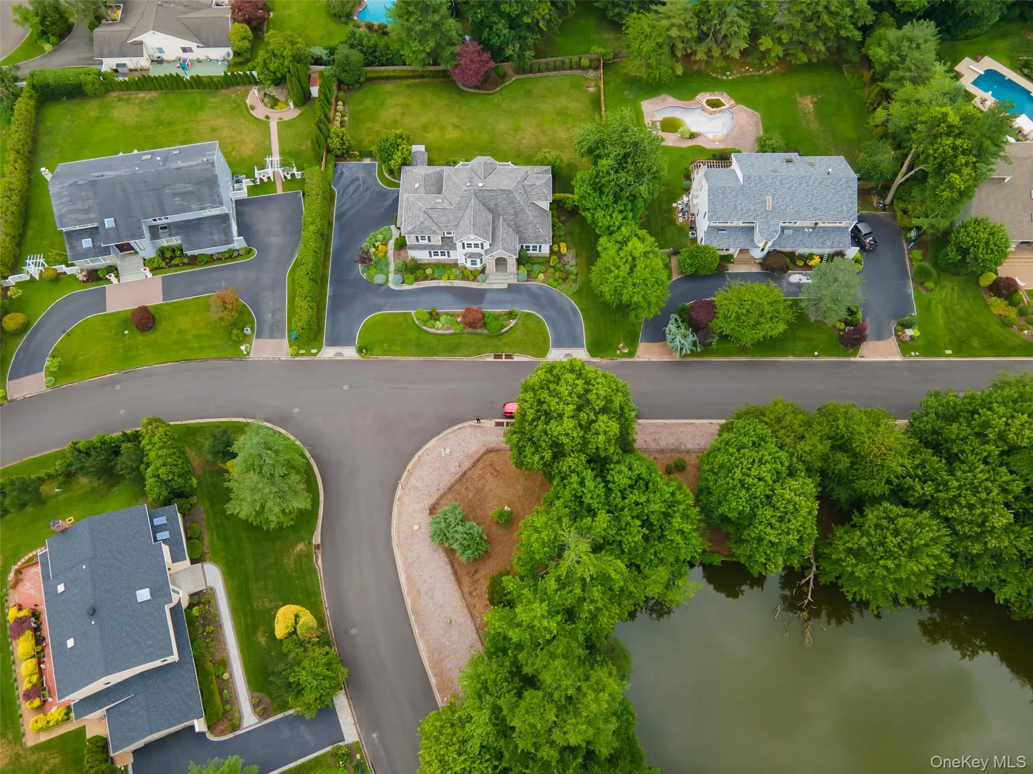 8 Parkview Drive, Oyster Bay, NY, 5 Bedrooms Bedrooms, 10 Rooms Rooms,5 BathroomsBathrooms,Residential,For Rent,Parkview,0,1024949 8 Parkview Drive, Oyster Bay, NY, 5 Bedrooms Bedrooms, 10 Rooms Rooms,5 BathroomsBathrooms,Residential,For Rent,Parkview,0,1024949