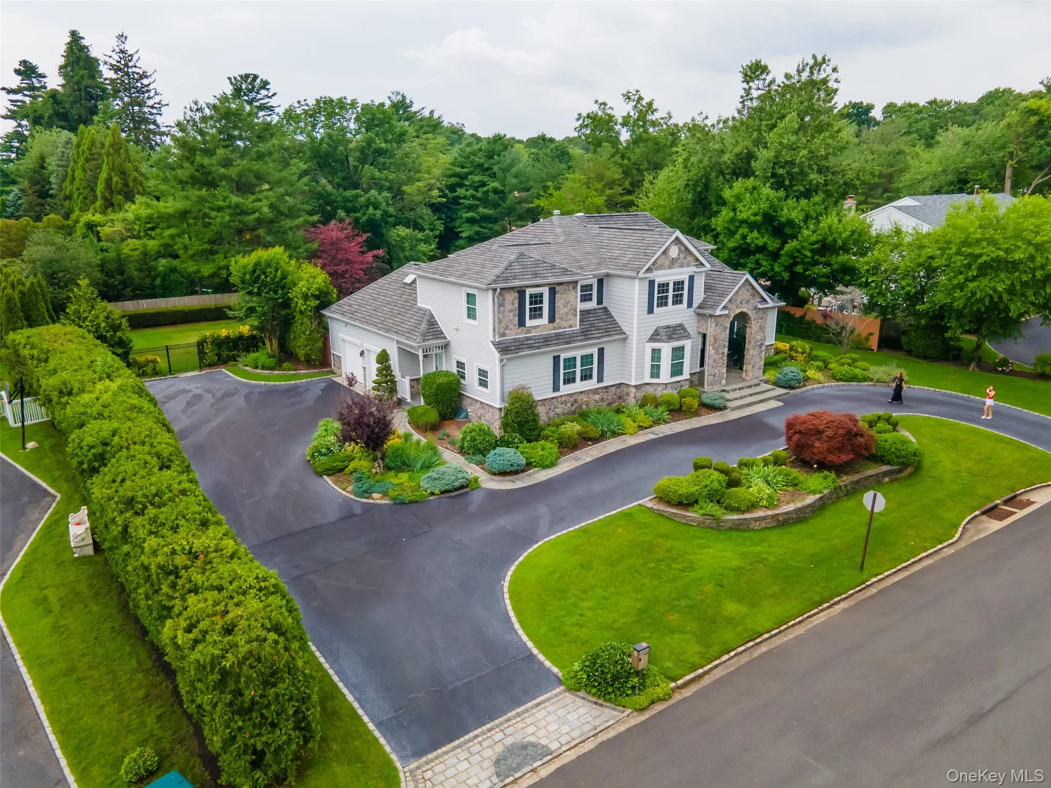 8 Parkview Drive, Oyster Bay, NY, 5 Bedrooms Bedrooms, 10 Rooms Rooms,5 BathroomsBathrooms,Residential,For Rent,Parkview,0,1024949 8 Parkview Drive, Oyster Bay, NY, 5 Bedrooms Bedrooms, 10 Rooms Rooms,5 BathroomsBathrooms,Residential,For Rent,Parkview,0,1024949