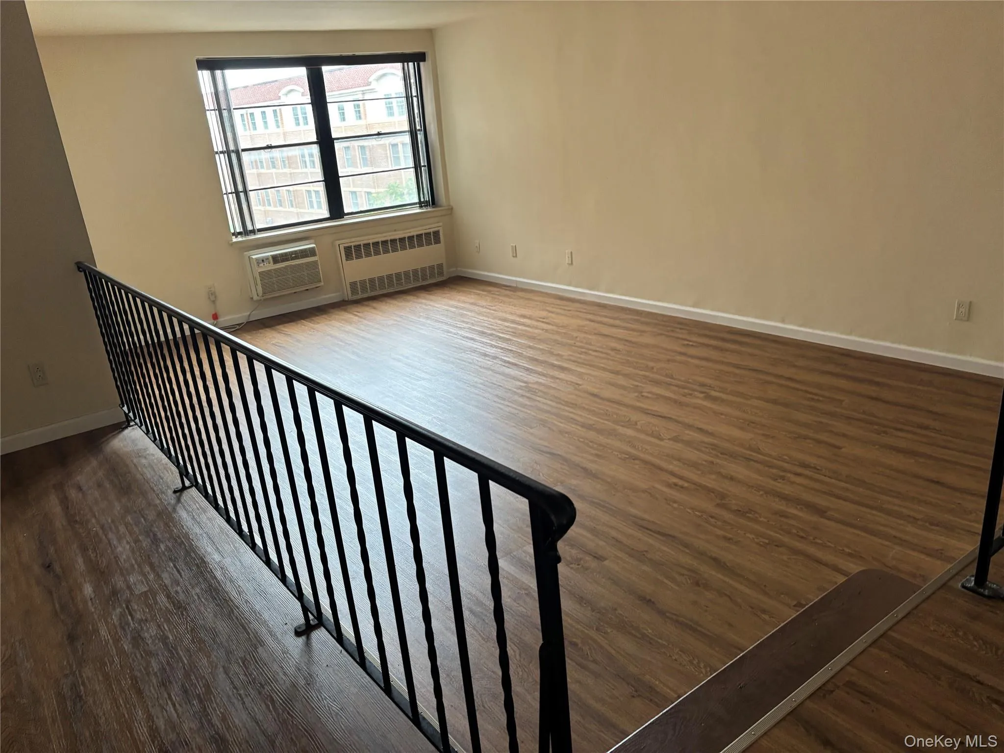 190 First Street, North Hempstead, NY, 1 Bedroom Bedrooms, 3 Rooms Rooms,1 BathroomBathrooms,Residential Lease,For Rent,First,0,1024950 190 First Street, North Hempstead, NY, 1 Bedroom Bedrooms, 3 Rooms Rooms,1 BathroomBathrooms,Residential Lease,For Rent,First,0,1024950