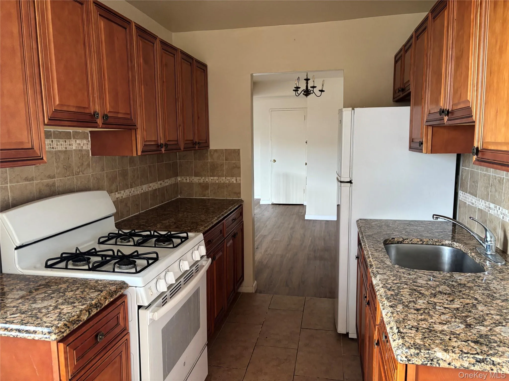 190 First Street, North Hempstead, NY, 1 Bedroom Bedrooms, 3 Rooms Rooms,1 BathroomBathrooms,Residential Lease,For Rent,First,0,1024950 190 First Street, North Hempstead, NY, 1 Bedroom Bedrooms, 3 Rooms Rooms,1 BathroomBathrooms,Residential Lease,For Rent,First,0,1024950