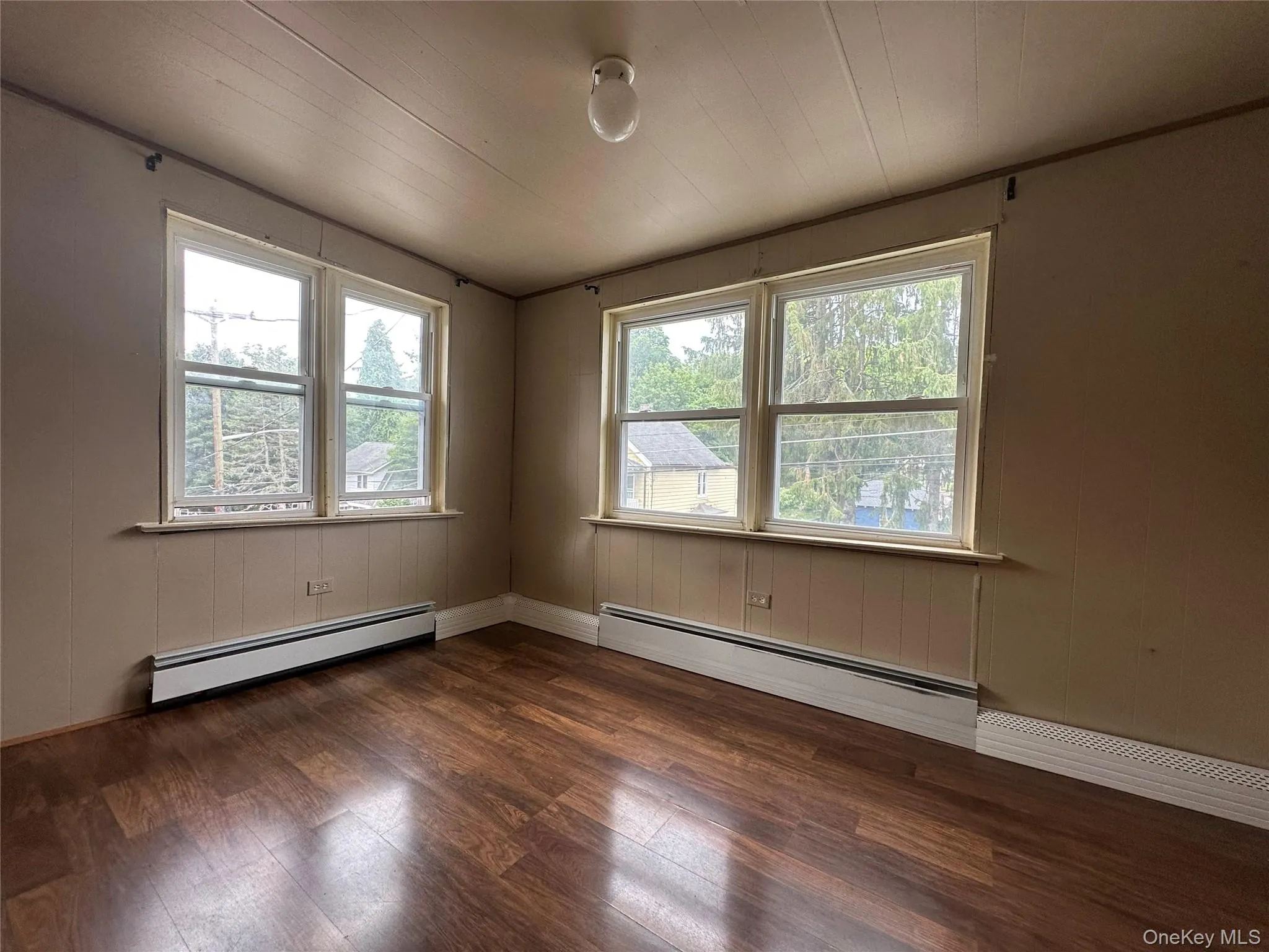 4 Harding Street, Middletown, NY, 4 Bedrooms Bedrooms, 6 Rooms Rooms,2 BathroomsBathrooms,Residential,For Rent,Harding,0,1024955 4 Harding Street, Middletown, NY, 4 Bedrooms Bedrooms, 6 Rooms Rooms,2 BathroomsBathrooms,Residential,For Rent,Harding,0,1024955