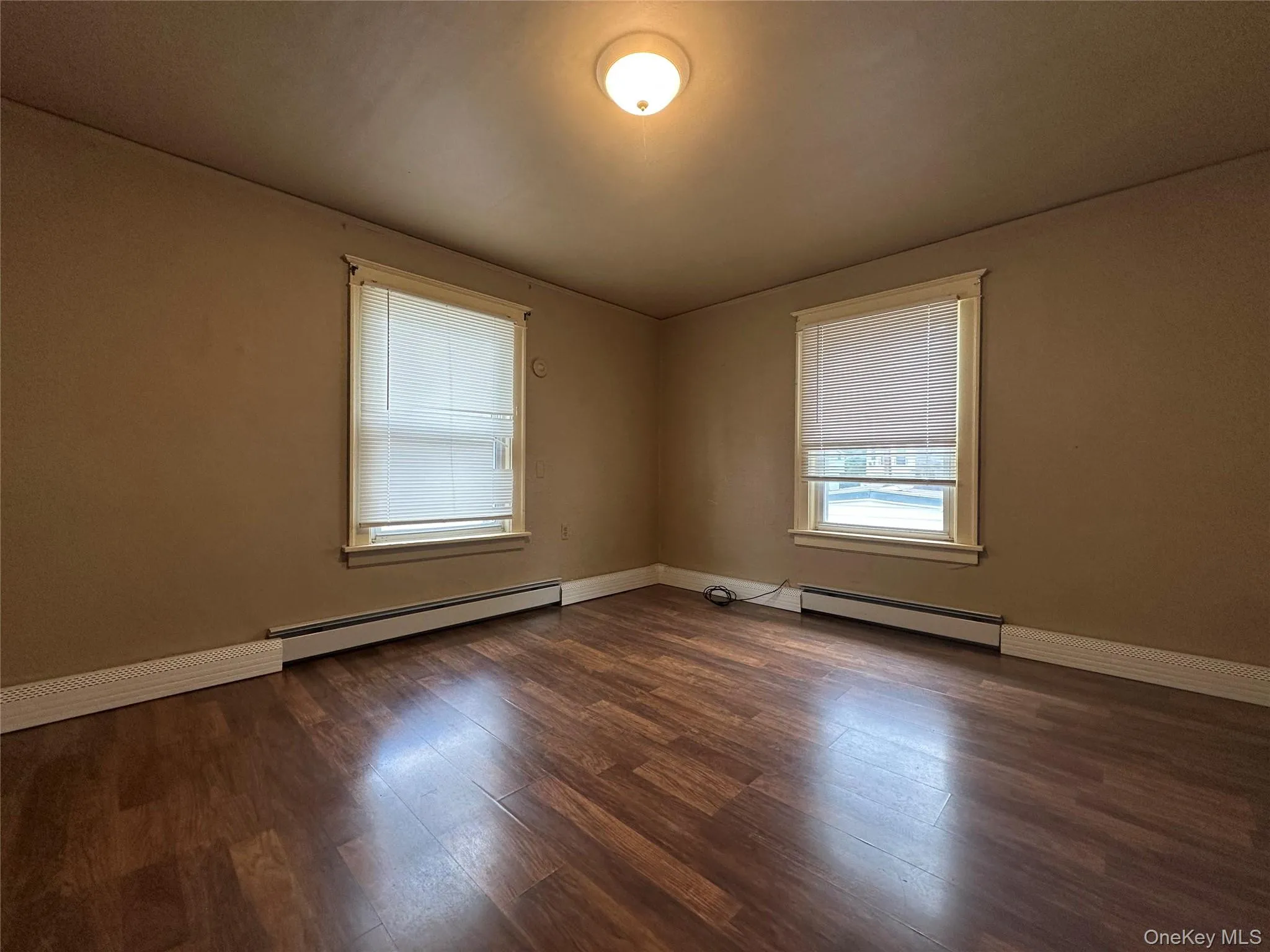 4 Harding Street, Middletown, NY, 4 Bedrooms Bedrooms, 6 Rooms Rooms,2 BathroomsBathrooms,Residential,For Rent,Harding,0,1024955 4 Harding Street, Middletown, NY, 4 Bedrooms Bedrooms, 6 Rooms Rooms,2 BathroomsBathrooms,Residential,For Rent,Harding,0,1024955