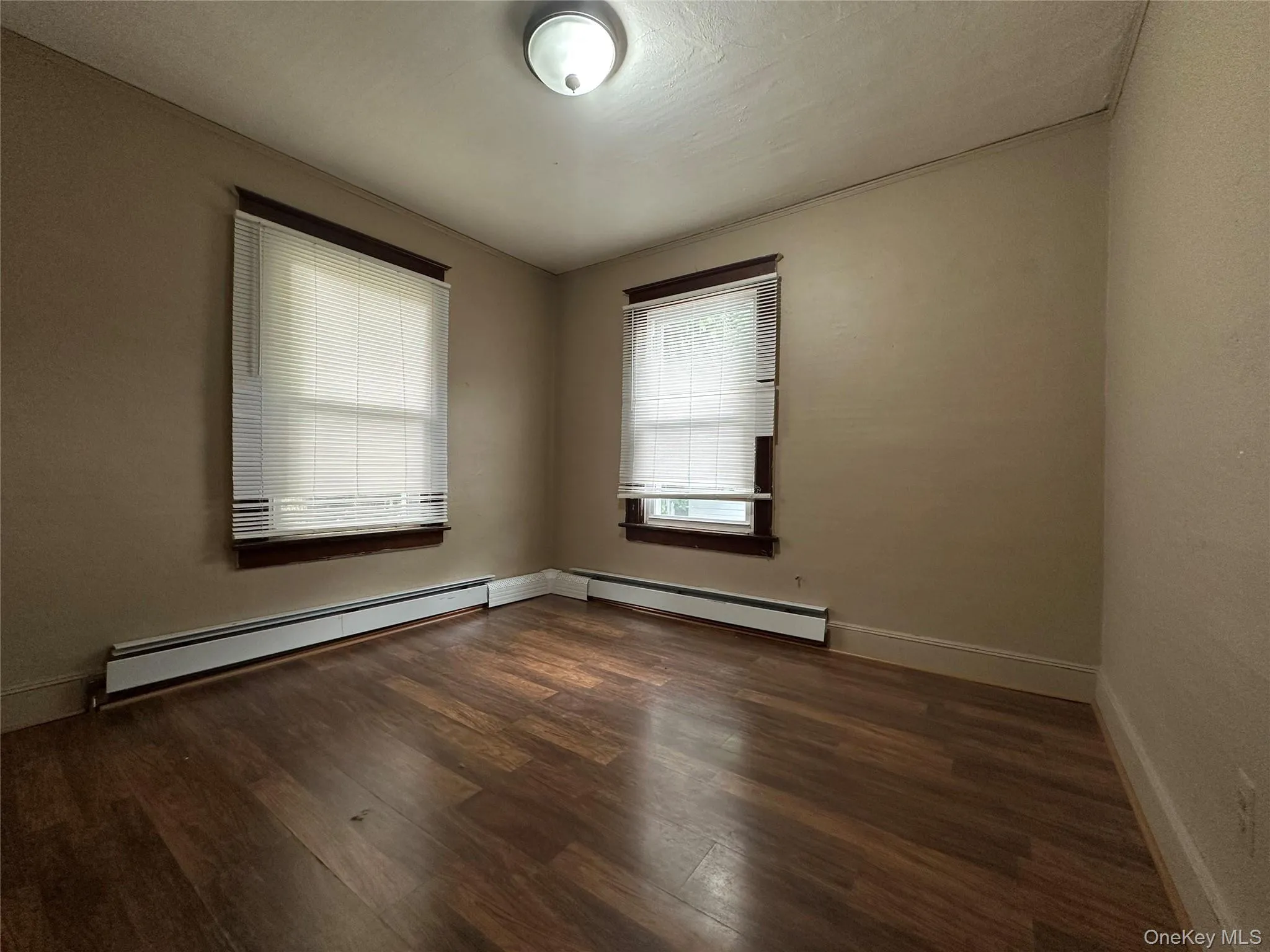 4 Harding Street, Middletown, NY, 4 Bedrooms Bedrooms, 6 Rooms Rooms,2 BathroomsBathrooms,Residential,For Rent,Harding,0,1024955 4 Harding Street, Middletown, NY, 4 Bedrooms Bedrooms, 6 Rooms Rooms,2 BathroomsBathrooms,Residential,For Rent,Harding,0,1024955