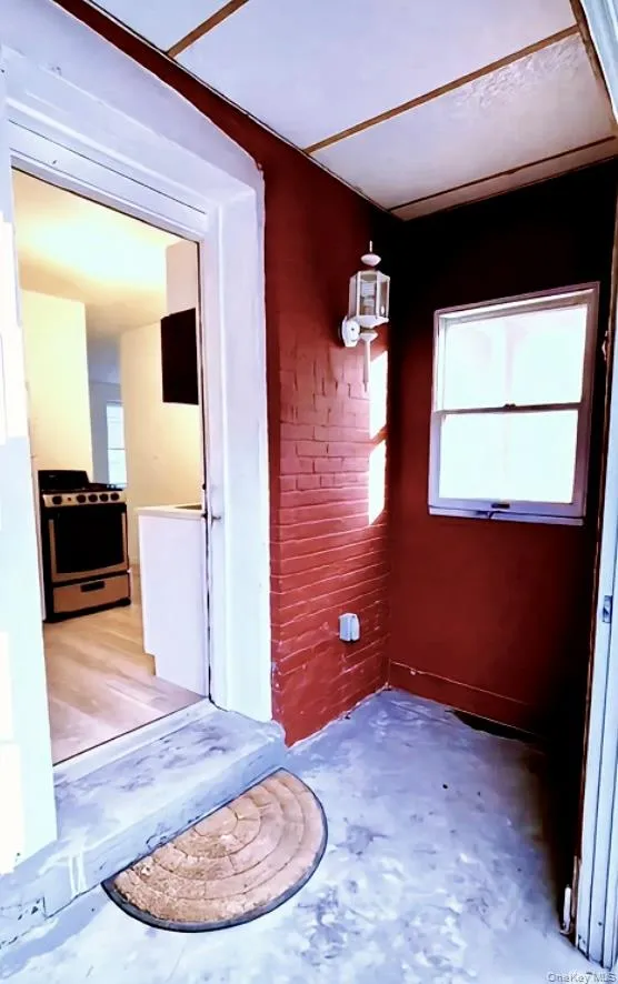 28 Davis Street, Beacon, NY, 1 Bedroom Bedrooms, 4 Rooms Rooms,1 BathroomBathrooms,Residential Lease,For Rent,Davis,0,1024958 28 Davis Street, Beacon, NY, 1 Bedroom Bedrooms, 4 Rooms Rooms,1 BathroomBathrooms,Residential Lease,For Rent,Davis,0,1024958