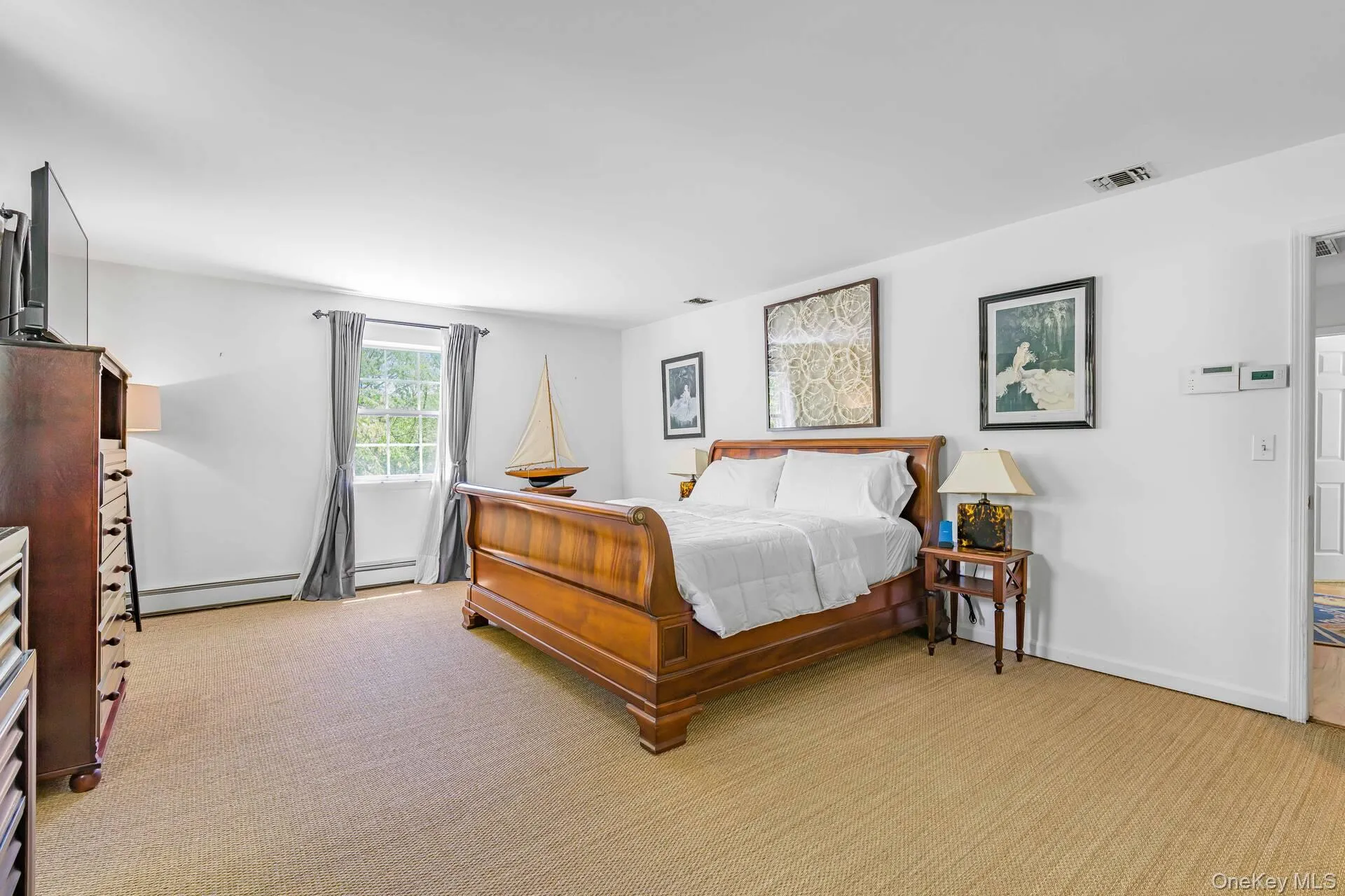 3 East Brook Road, Southampton, NY, 4 Bedrooms Bedrooms, 11 Rooms Rooms,2 BathroomsBathrooms,Residential Lease,For Rent,East Brook,0,1024960 3 East Brook Road, Southampton, NY, 4 Bedrooms Bedrooms, 11 Rooms Rooms,2 BathroomsBathrooms,Residential Lease,For Rent,East Brook,0,1024960