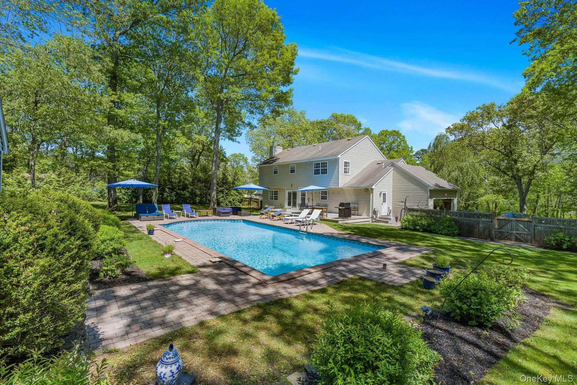 3 East Brook Road, Southampton, NY, 4 Bedrooms Bedrooms, 11 Rooms Rooms,2 BathroomsBathrooms,Residential Lease,For Rent,East Brook,0,1024960 3 East Brook Road, Southampton, NY, 4 Bedrooms Bedrooms, 11 Rooms Rooms,2 BathroomsBathrooms,Residential Lease,For Rent,East Brook,0,1024960