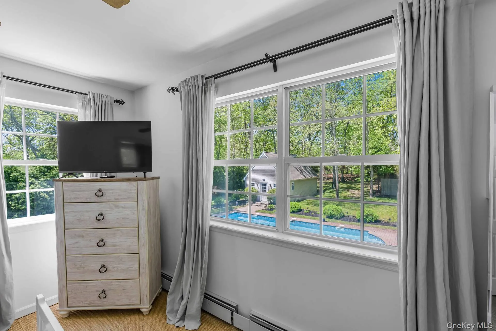 3 East Brook Road, Southampton, NY, 4 Bedrooms Bedrooms, 11 Rooms Rooms,2 BathroomsBathrooms,Residential Lease,For Rent,East Brook,0,1024960 3 East Brook Road, Southampton, NY, 4 Bedrooms Bedrooms, 11 Rooms Rooms,2 BathroomsBathrooms,Residential Lease,For Rent,East Brook,0,1024960