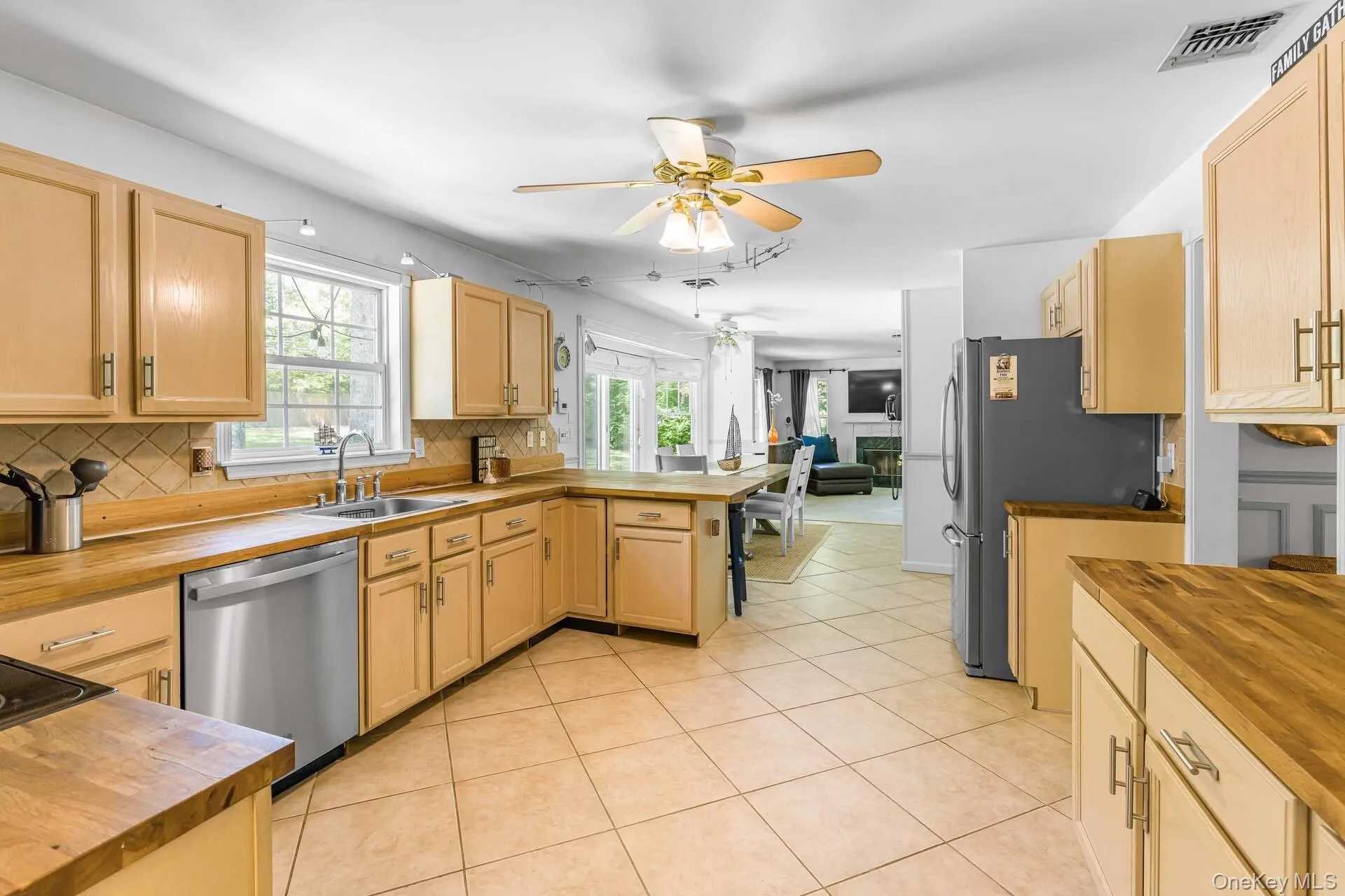 3 East Brook Road, Southampton, NY, 4 Bedrooms Bedrooms, 11 Rooms Rooms,2 BathroomsBathrooms,Residential Lease,For Rent,East Brook,0,1024960 3 East Brook Road, Southampton, NY, 4 Bedrooms Bedrooms, 11 Rooms Rooms,2 BathroomsBathrooms,Residential Lease,For Rent,East Brook,0,1024960