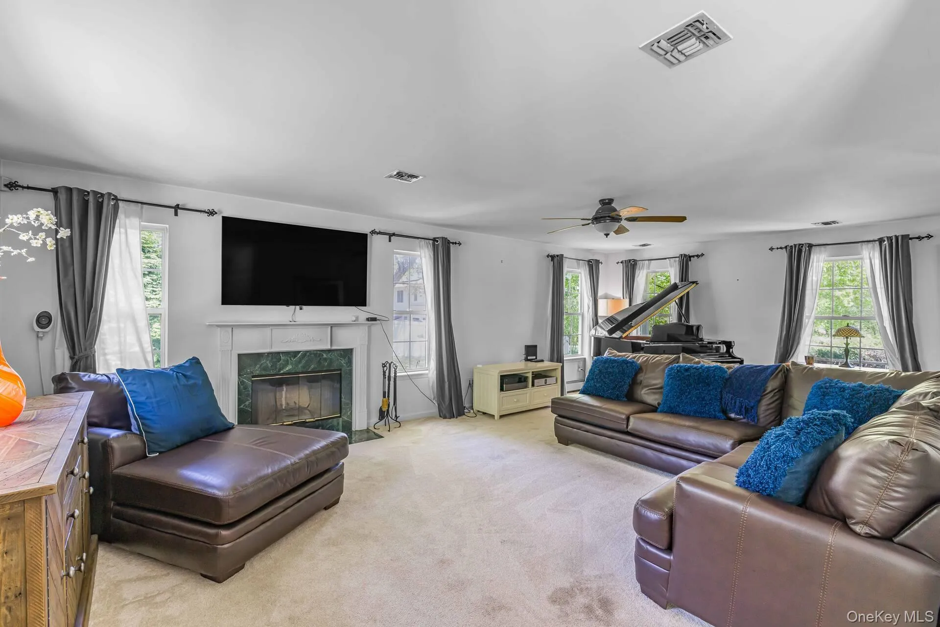 3 East Brook Road, Southampton, NY, 4 Bedrooms Bedrooms, 11 Rooms Rooms,2 BathroomsBathrooms,Residential Lease,For Rent,East Brook,0,1024960 3 East Brook Road, Southampton, NY, 4 Bedrooms Bedrooms, 11 Rooms Rooms,2 BathroomsBathrooms,Residential Lease,For Rent,East Brook,0,1024960
