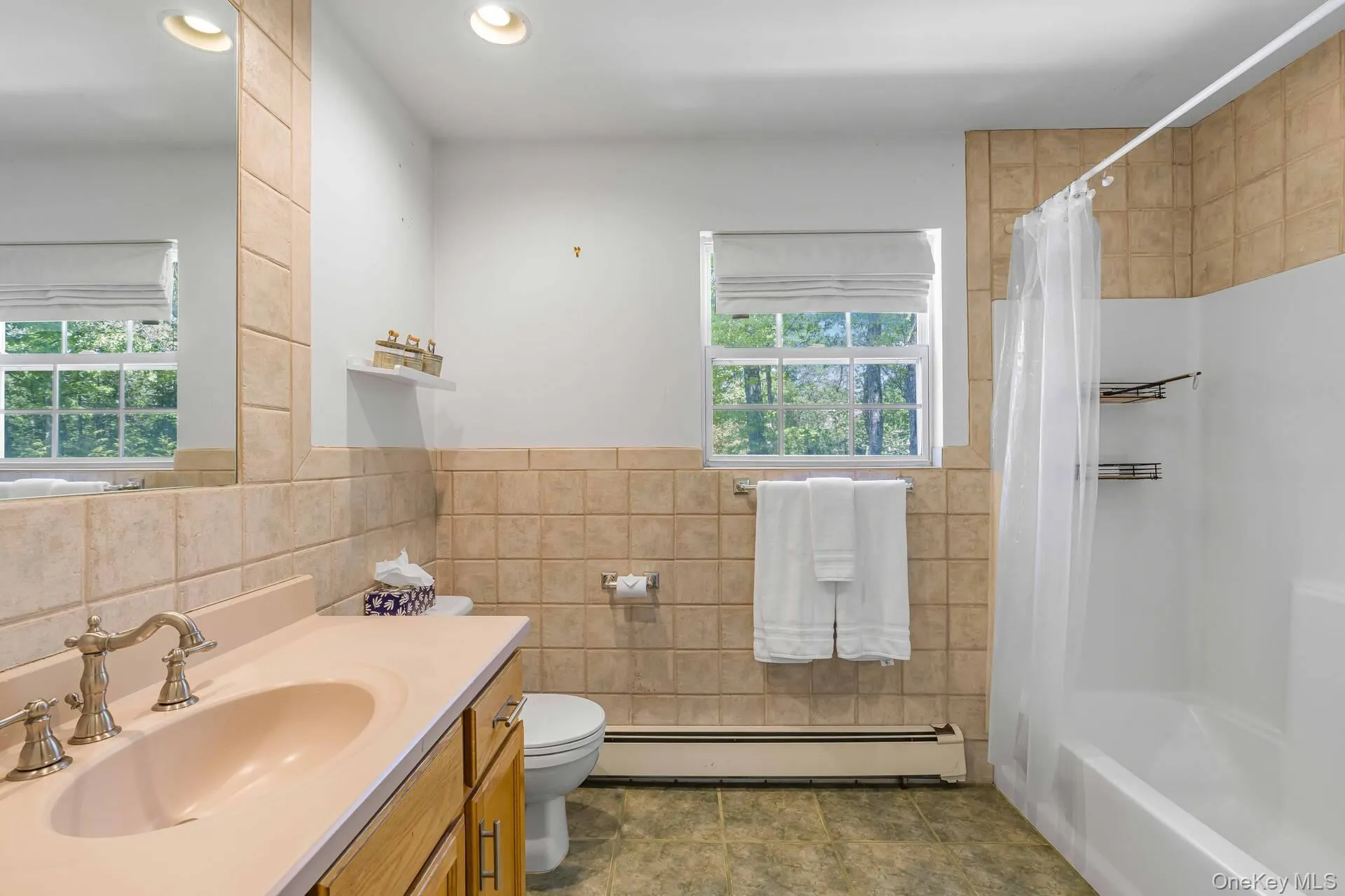3 East Brook Road, Southampton, NY, 4 Bedrooms Bedrooms, 11 Rooms Rooms,2 BathroomsBathrooms,Residential Lease,For Rent,East Brook,0,1024960 3 East Brook Road, Southampton, NY, 4 Bedrooms Bedrooms, 11 Rooms Rooms,2 BathroomsBathrooms,Residential Lease,For Rent,East Brook,0,1024960
