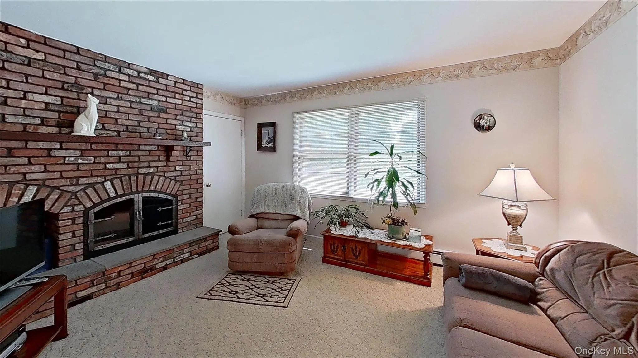 Enjoy the warmth from the wood-burning fireplace. Enjoy the warmth from the wood-burning fireplace.
