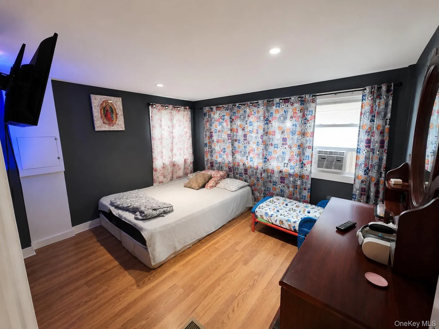 433 Mill Road, Riverhead, NY, 3 Bedrooms Bedrooms, 7 Rooms Rooms,1 BathroomBathrooms,Residential,For Rent,Mill,0,1024968 433 Mill Road, Riverhead, NY, 3 Bedrooms Bedrooms, 7 Rooms Rooms,1 BathroomBathrooms,Residential,For Rent,Mill,0,1024968