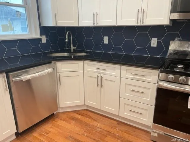 452 5th Ave, Hempstead, NY, 3 Bedrooms Bedrooms, 6 Rooms Rooms,2 BathroomsBathrooms,Residential Lease,For Rent,5th Ave,0,1024971 452 5th Ave, Hempstead, NY, 3 Bedrooms Bedrooms, 6 Rooms Rooms,2 BathroomsBathrooms,Residential Lease,For Rent,5th Ave,0,1024971