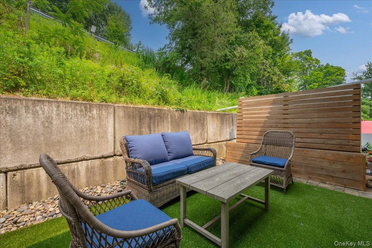 46 Pond Hill Lane, Montgomery, NY, 2 Bedrooms Bedrooms, 8 Rooms Rooms,2 BathroomsBathrooms,Residential,For Rent,Pond Hill,0,1024972 46 Pond Hill Lane, Montgomery, NY, 2 Bedrooms Bedrooms, 8 Rooms Rooms,2 BathroomsBathrooms,Residential,For Rent,Pond Hill,0,1024972