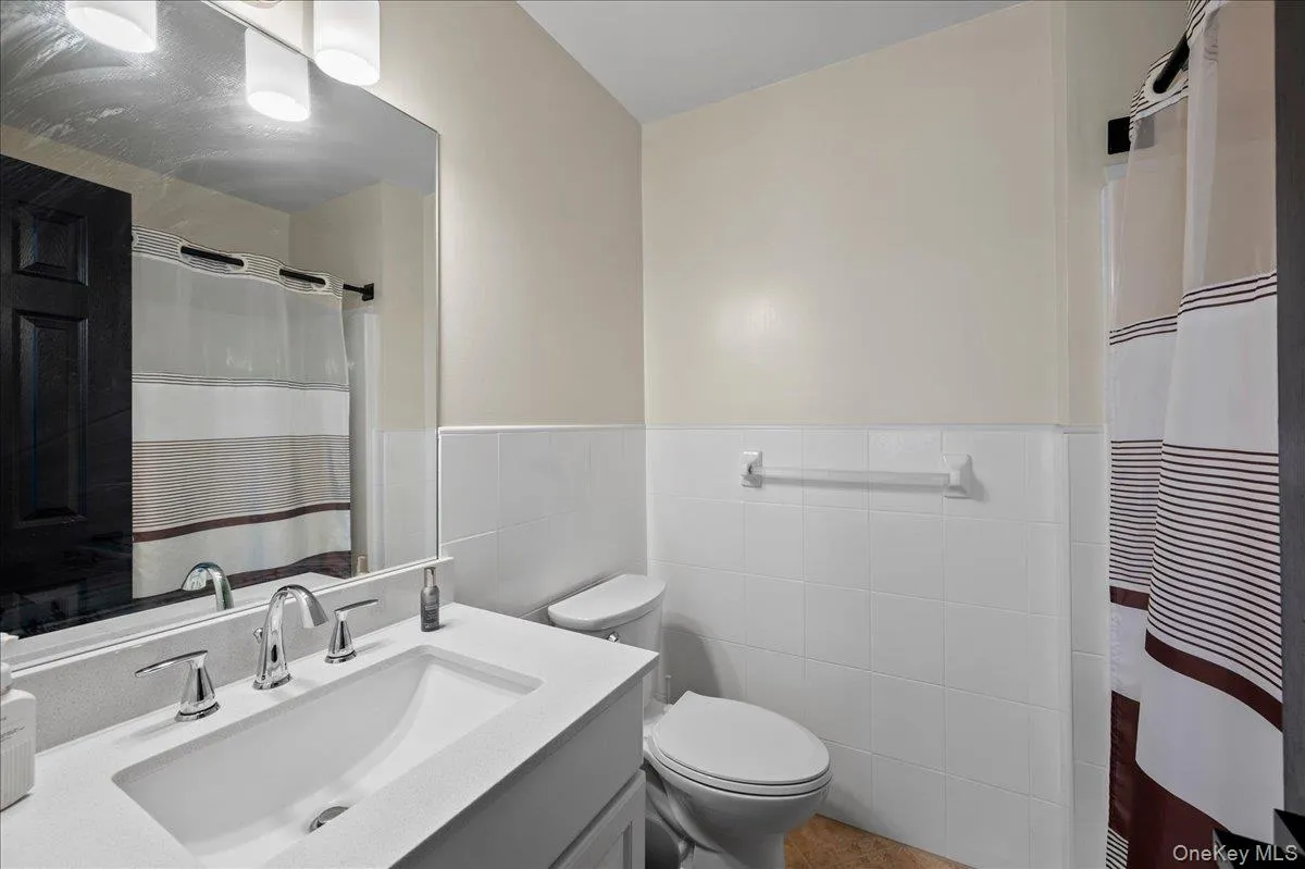46 Pond Hill Lane, Montgomery, NY, 2 Bedrooms Bedrooms, 8 Rooms Rooms,2 BathroomsBathrooms,Residential,For Rent,Pond Hill,0,1024972 46 Pond Hill Lane, Montgomery, NY, 2 Bedrooms Bedrooms, 8 Rooms Rooms,2 BathroomsBathrooms,Residential,For Rent,Pond Hill,0,1024972