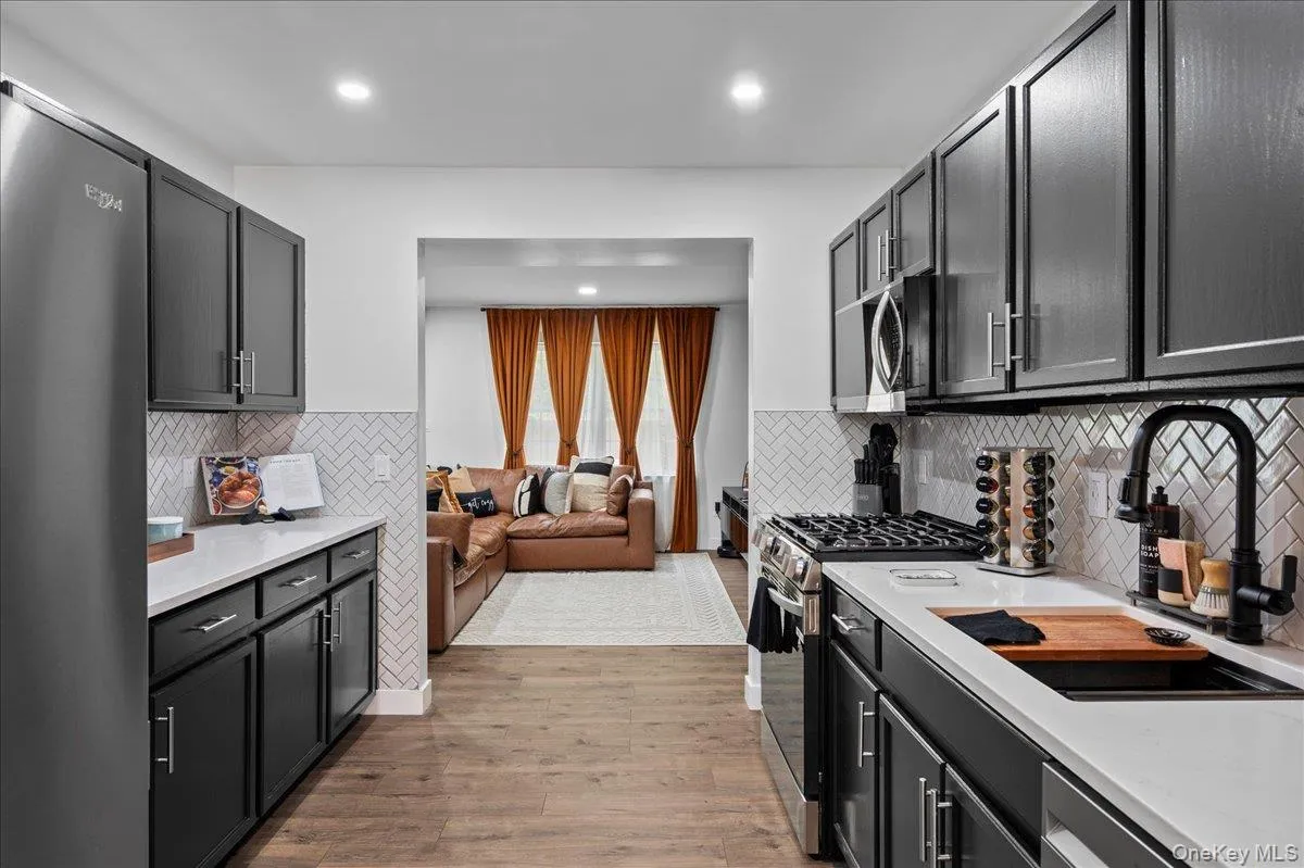 46 Pond Hill Lane, Montgomery, NY, 2 Bedrooms Bedrooms, 8 Rooms Rooms,2 BathroomsBathrooms,Residential,For Rent,Pond Hill,0,1024972 46 Pond Hill Lane, Montgomery, NY, 2 Bedrooms Bedrooms, 8 Rooms Rooms,2 BathroomsBathrooms,Residential,For Rent,Pond Hill,0,1024972